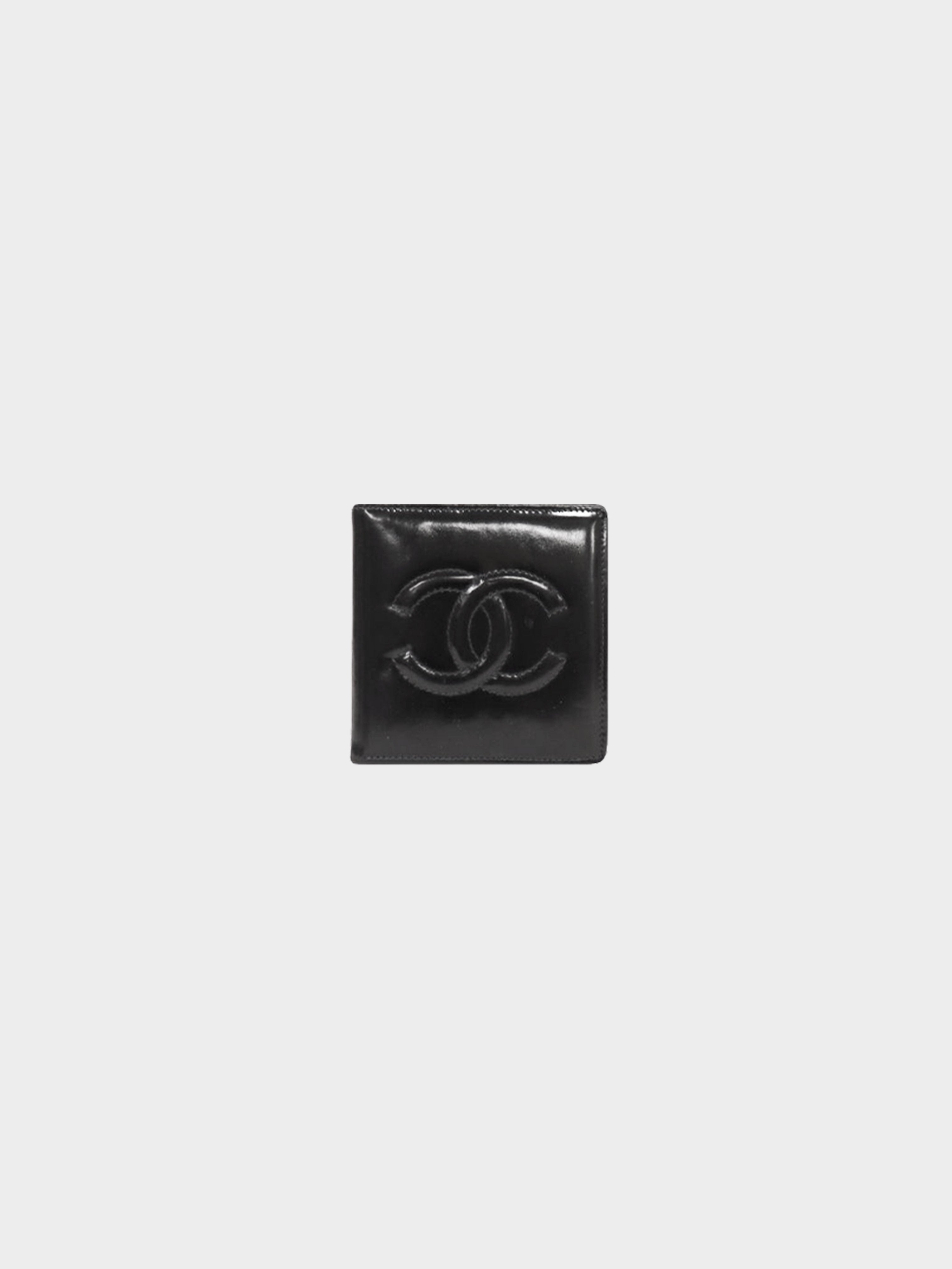 Chanel 1998-1999 COCO Patent Leather Fold Wallet · INTO