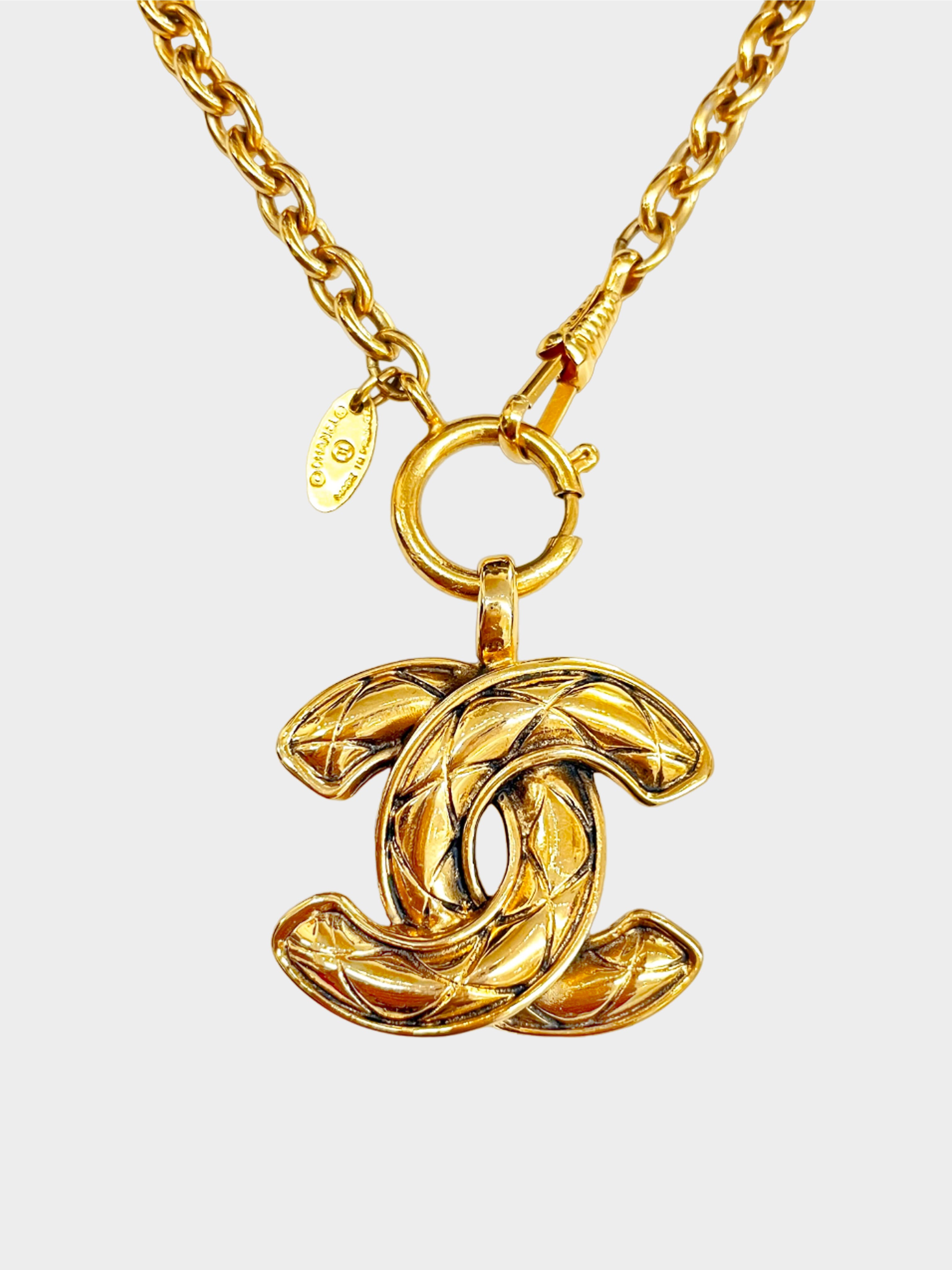 Chanel 1990s Gold Quilted CC Necklace