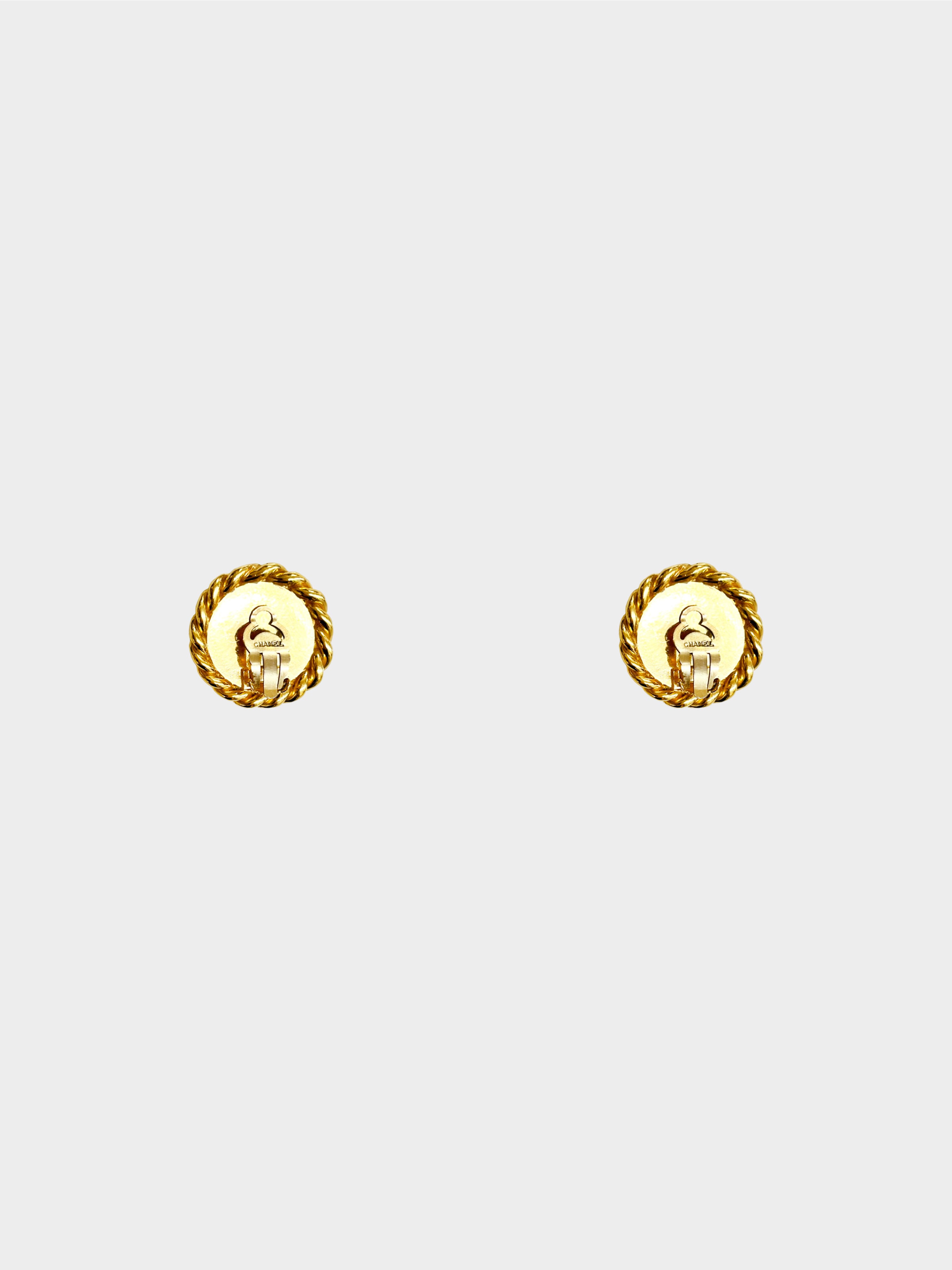 Chanel 1980s Vintage Gold Coin Clip on Earrings
