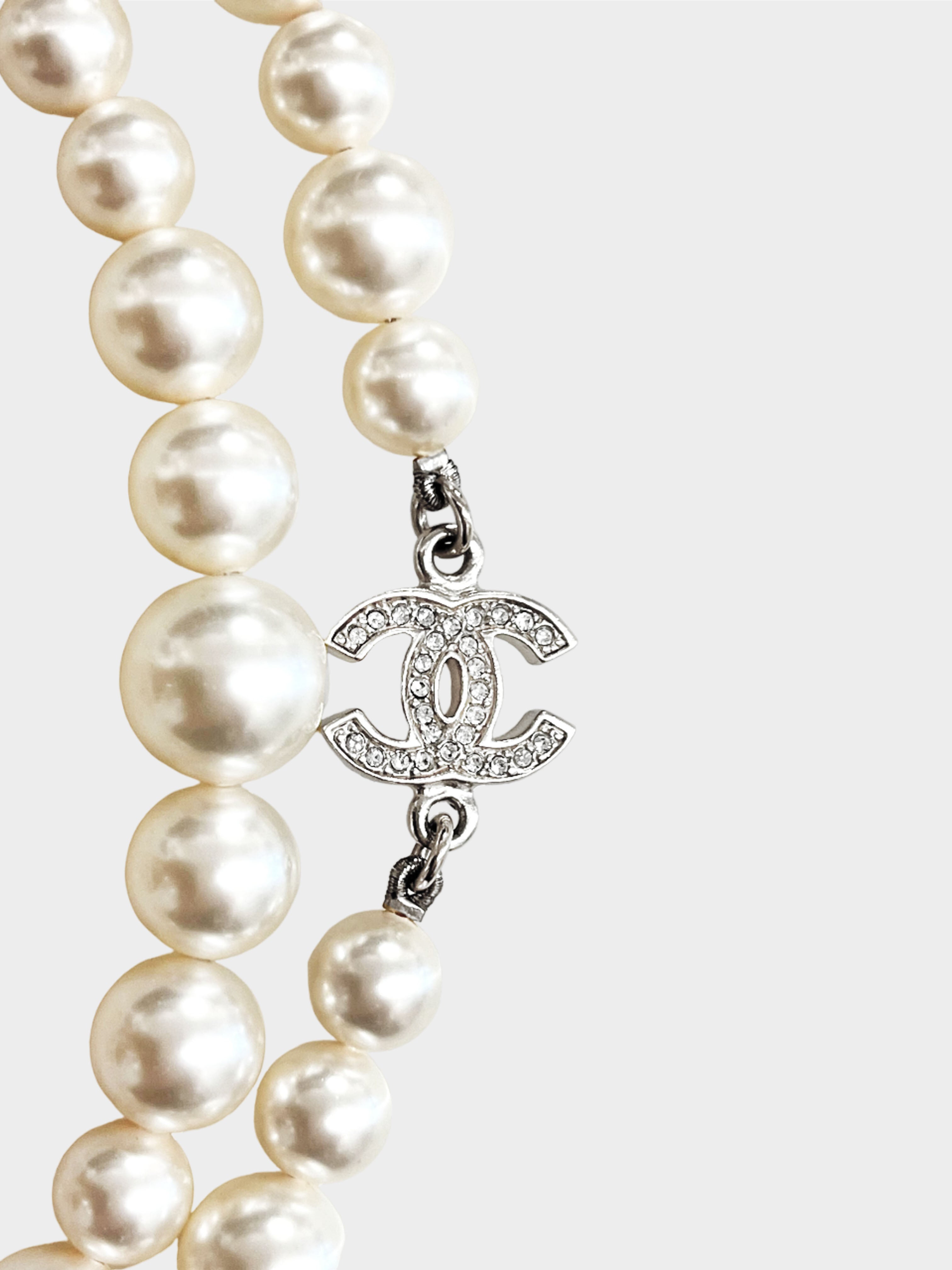 1970's Chanel Rhinestone and Pearl Bow Necklace - Ruby Lane