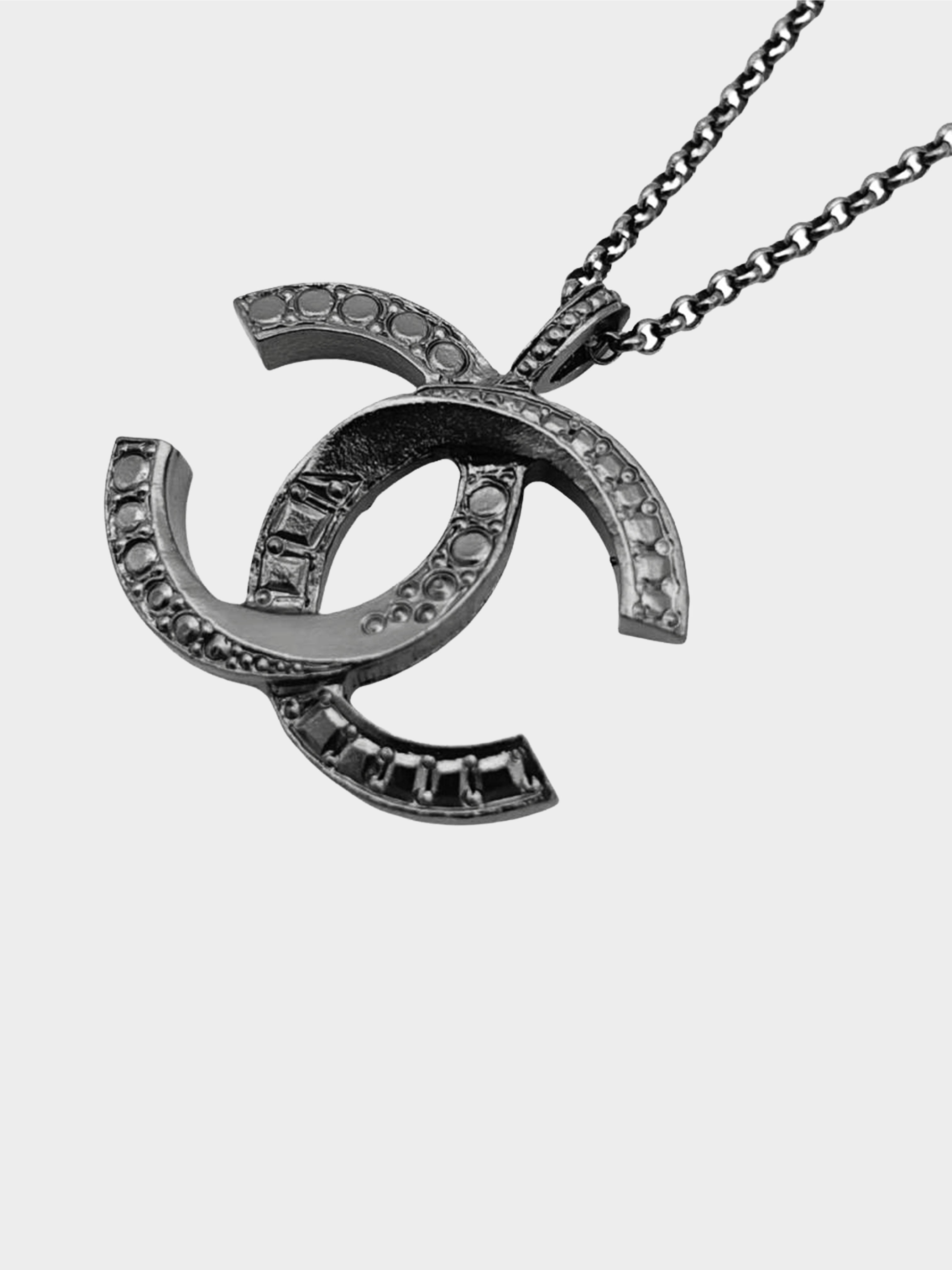 Chanel Spring 2018 Silver Crystal CC Pendant Necklace