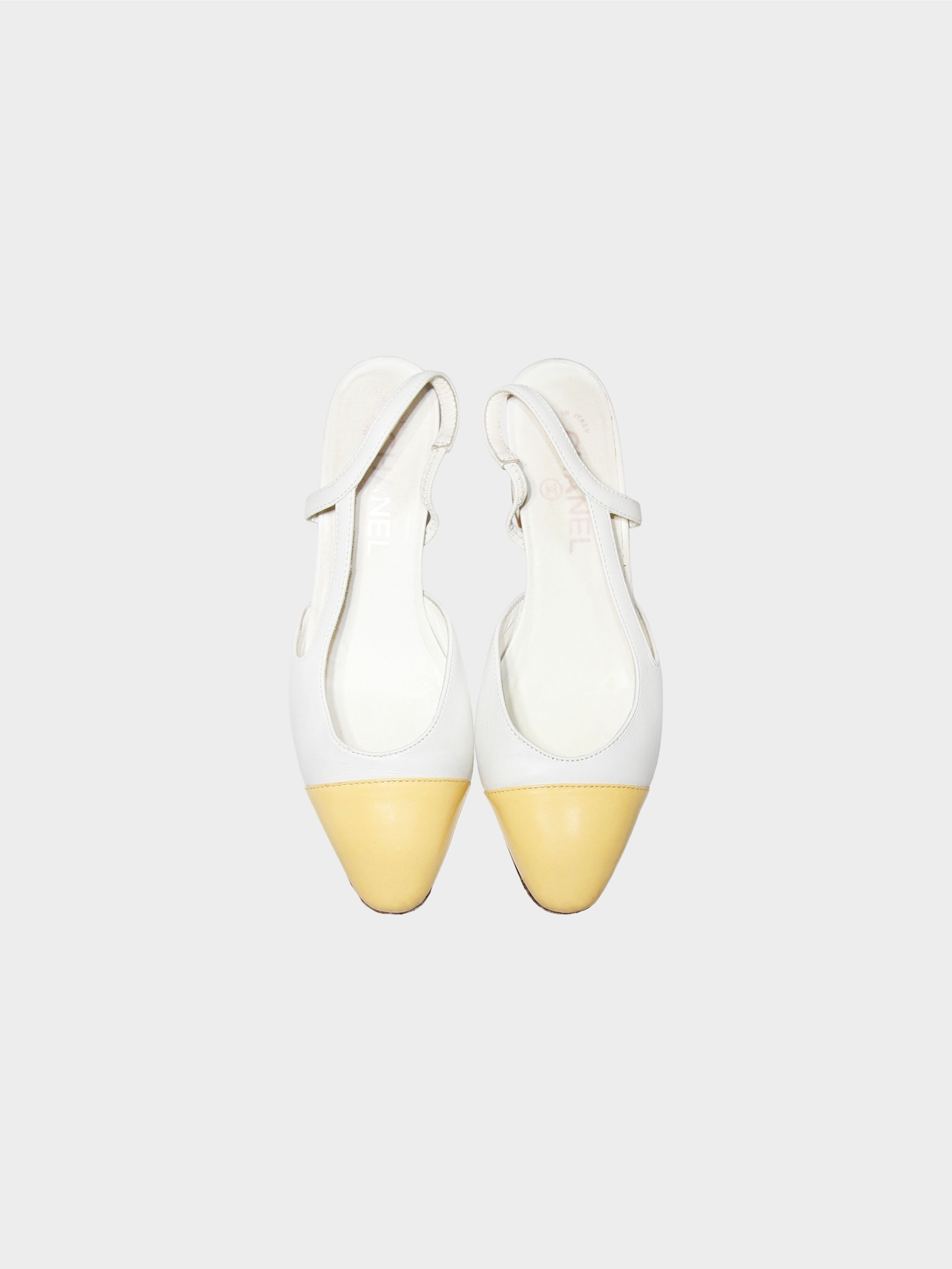 Chanel 2010s Off White and Beige Two-toned Slingback Pumps