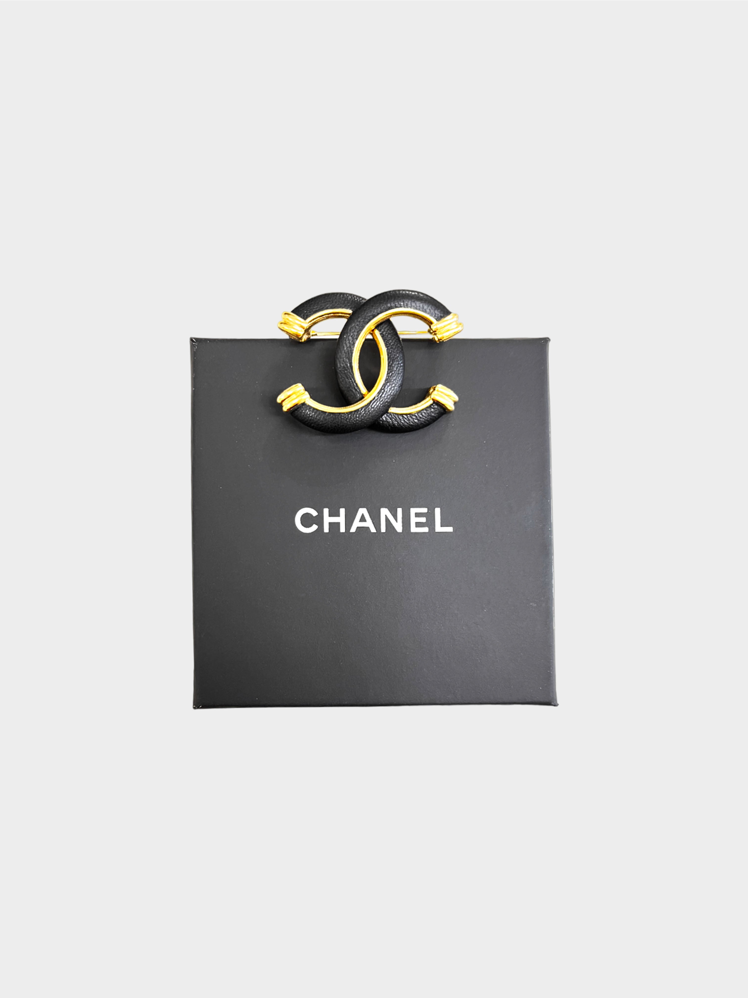 Chanel Fall 2022 CC Leather Brooch