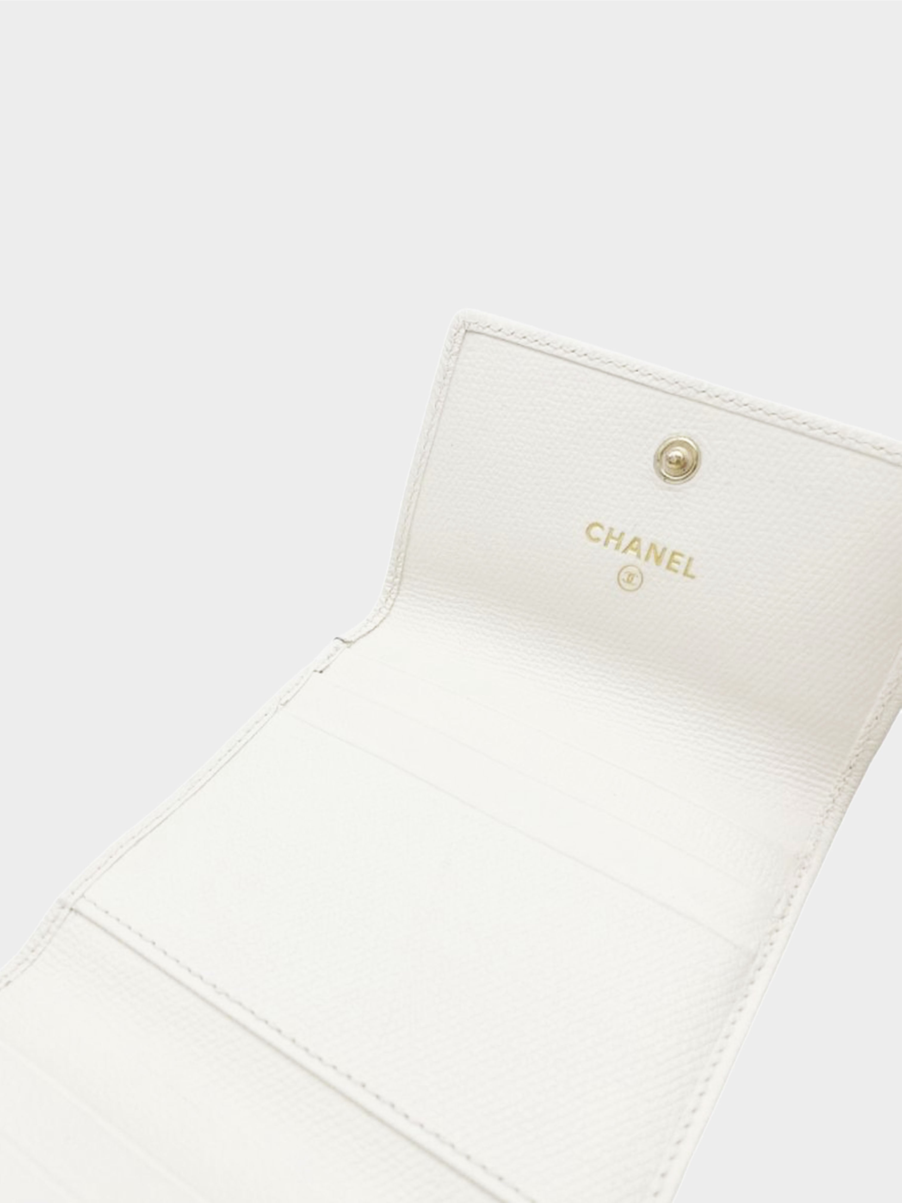 Chanel 2004-2005 Off-White Caviar Wallet