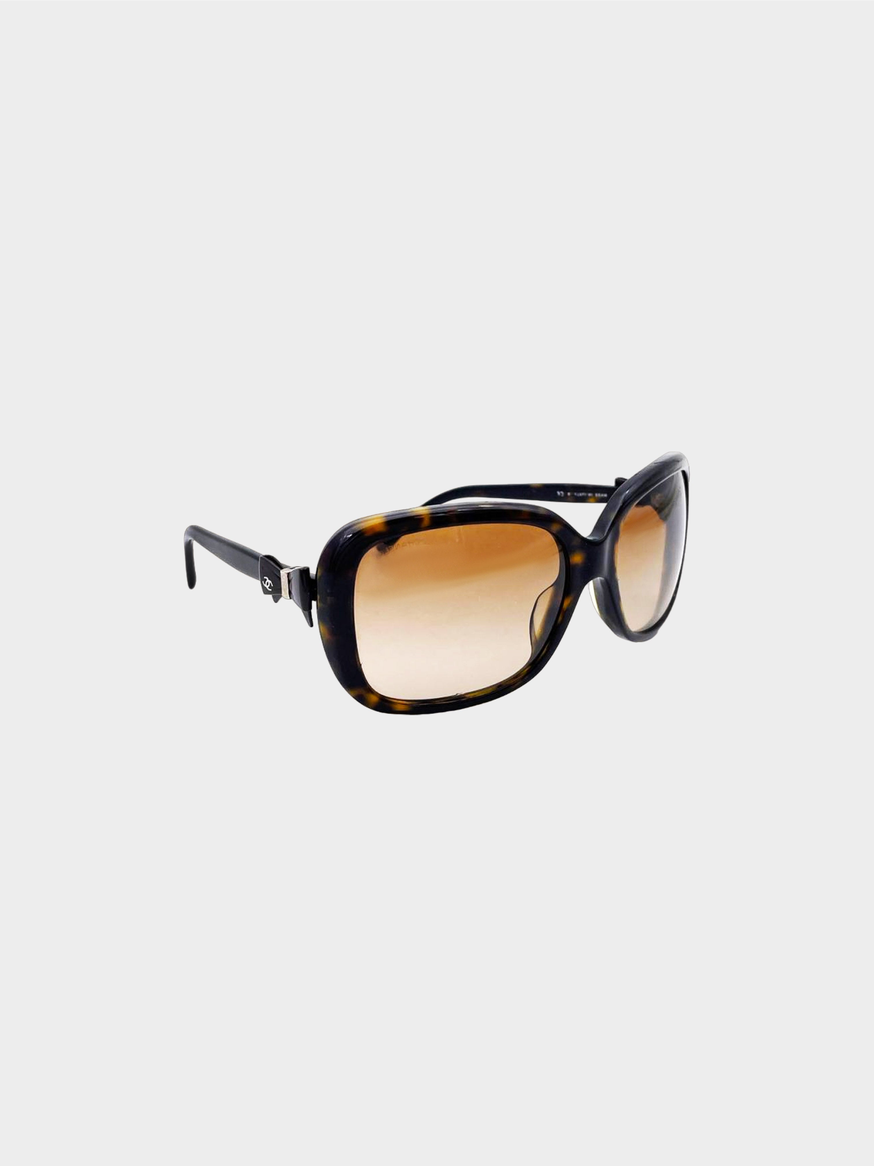 Chanel 2010s Tortoise CC Bow Sunglasses