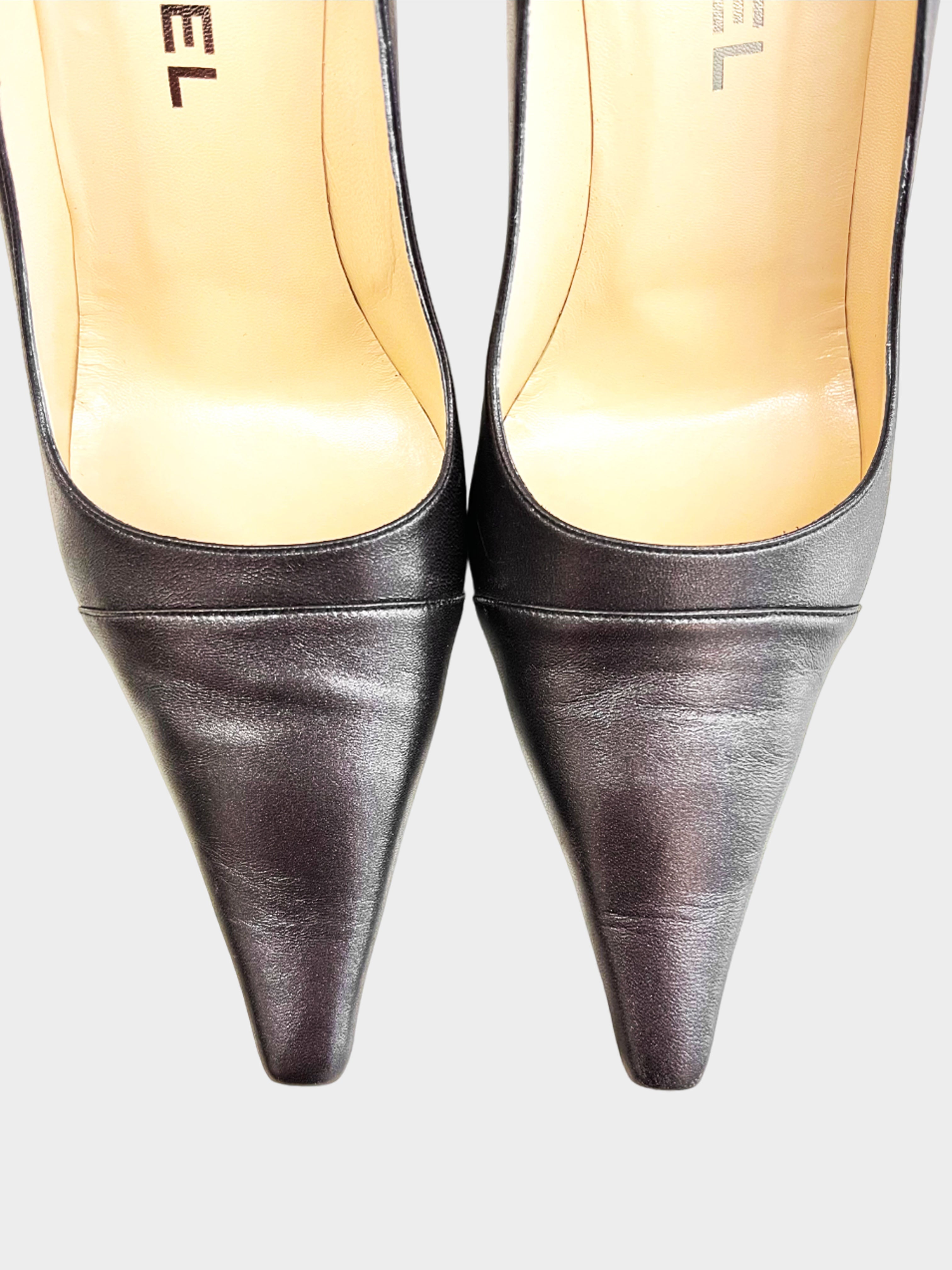 Chanel 2010s Pointed Leather CC Logo Pumps