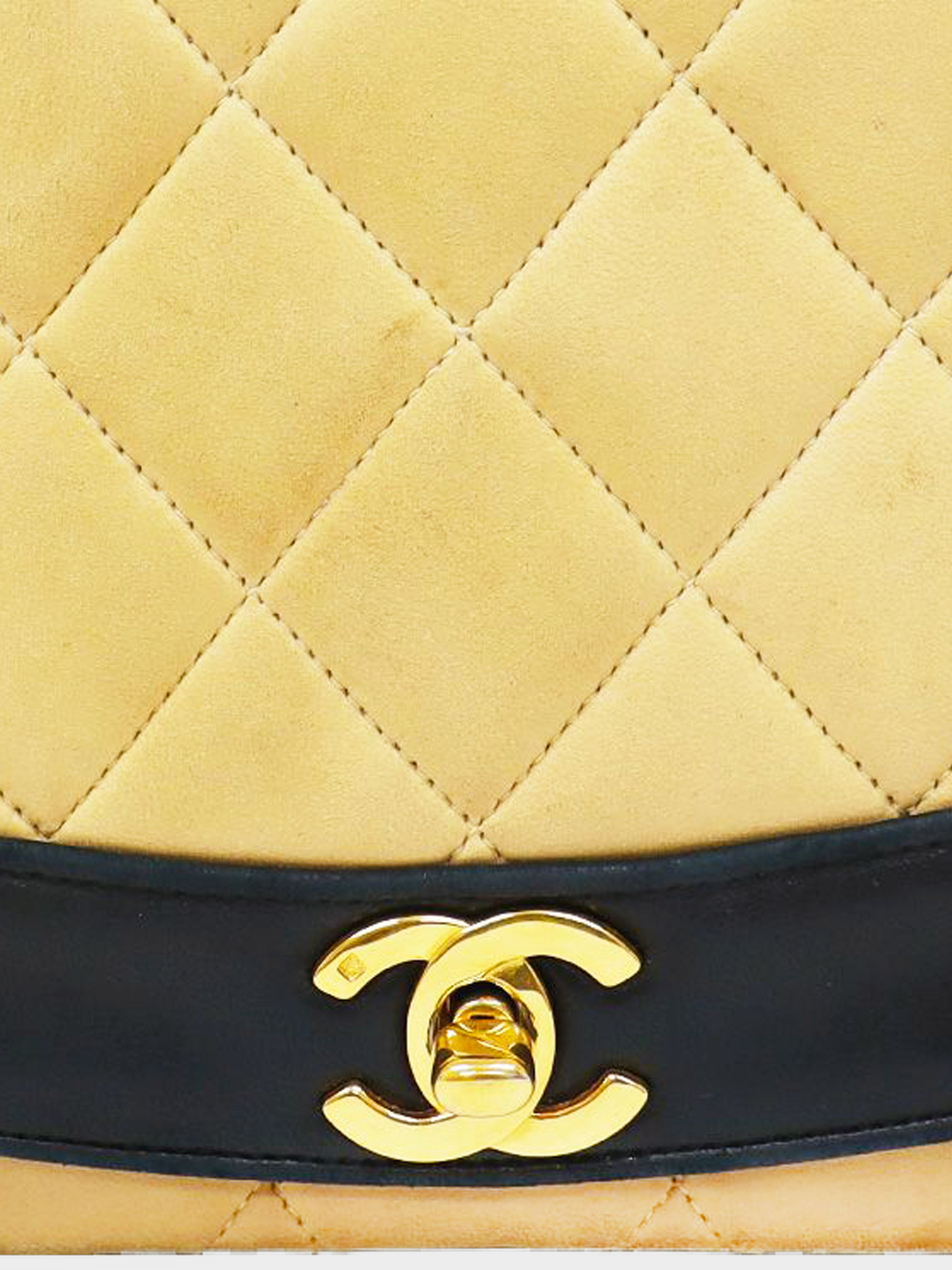 Chanel shoulder bag ladies' beige black gold matelasse bicolor