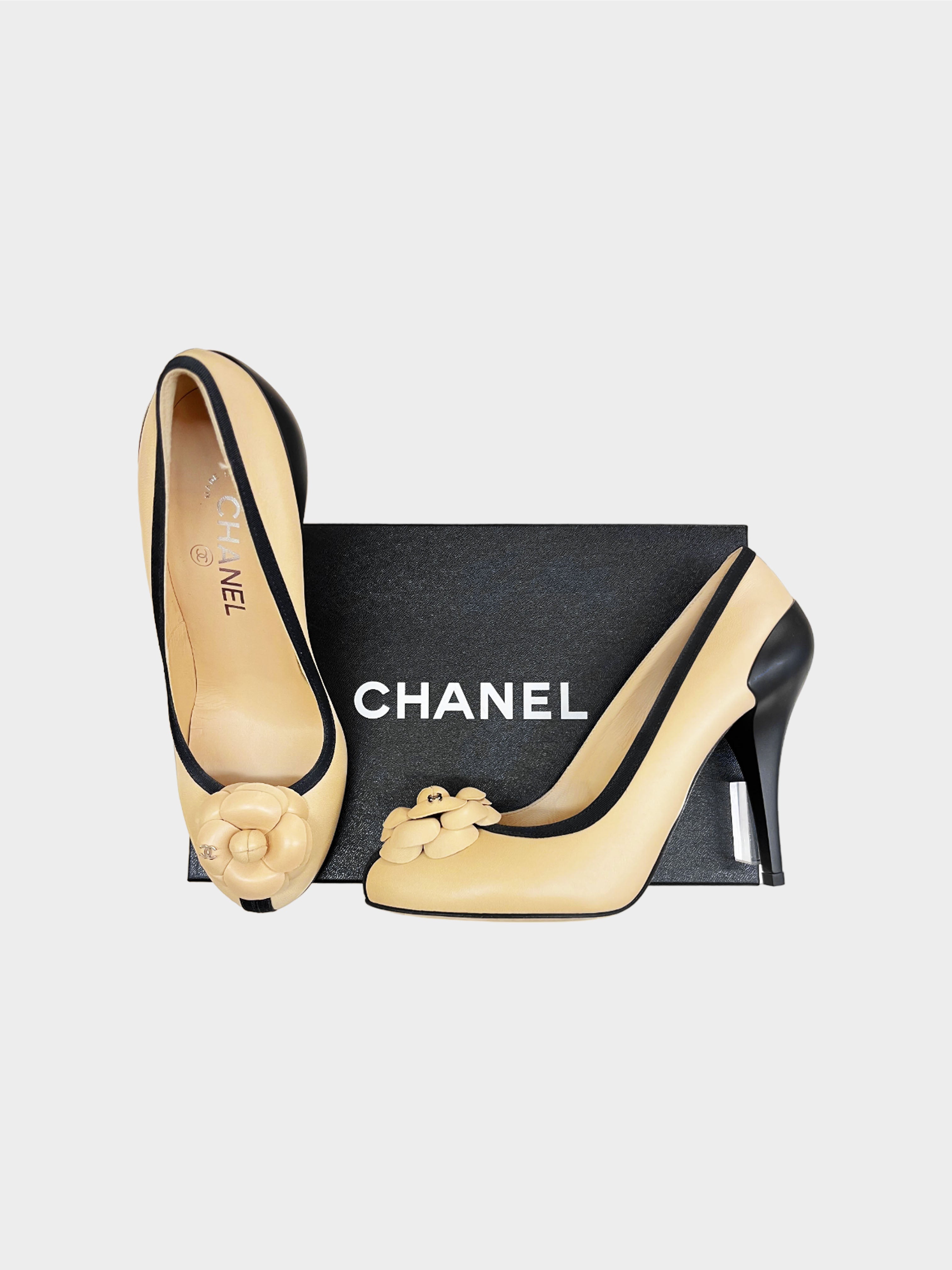 Chanel 2010s Two-toned Camellia Leather Pumps
