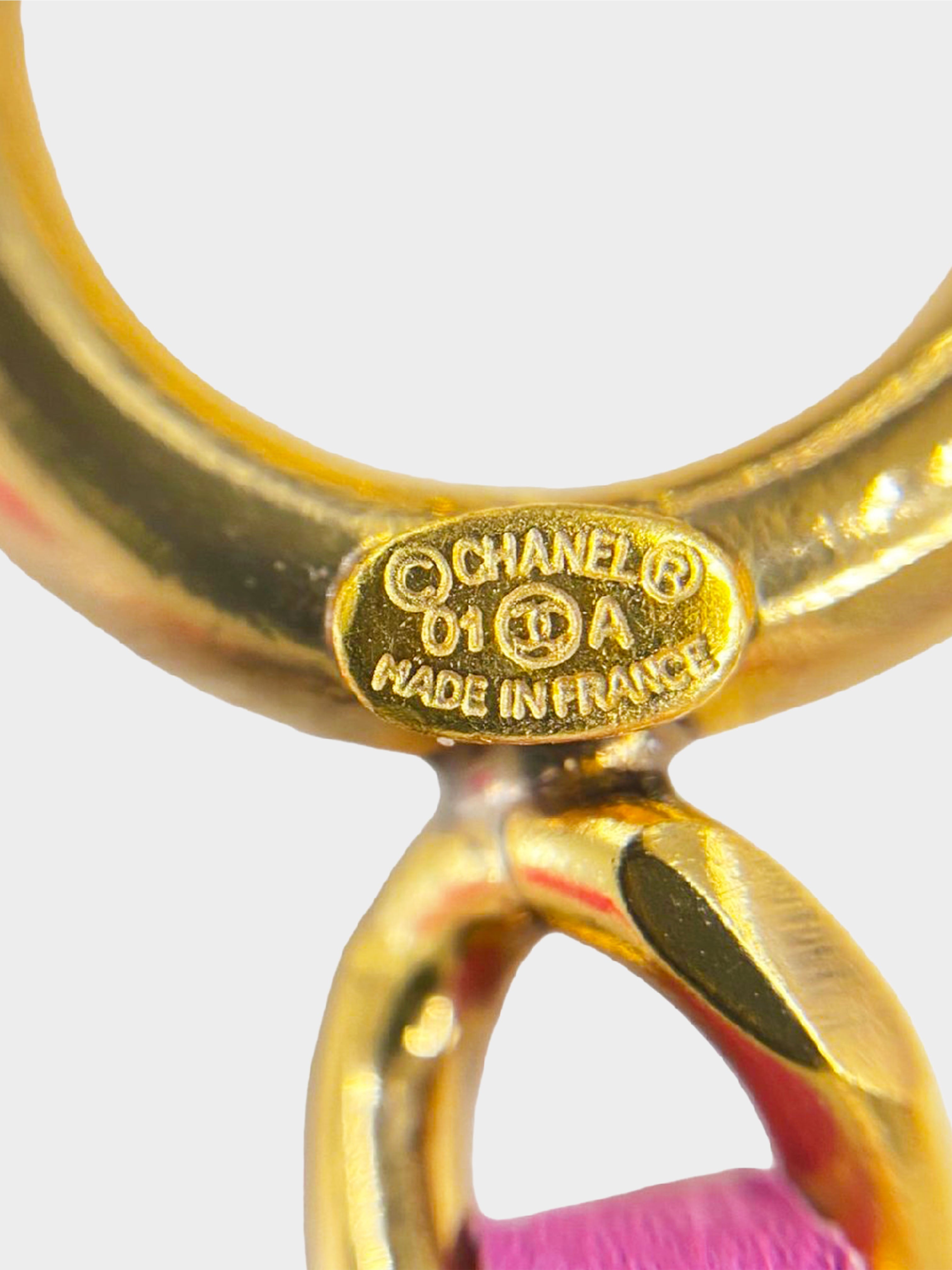 Chanel Vintage Gold Hammered CC Logo Flower Shamrock Cambon Large Mult –  Amarcord Vintage Fashion