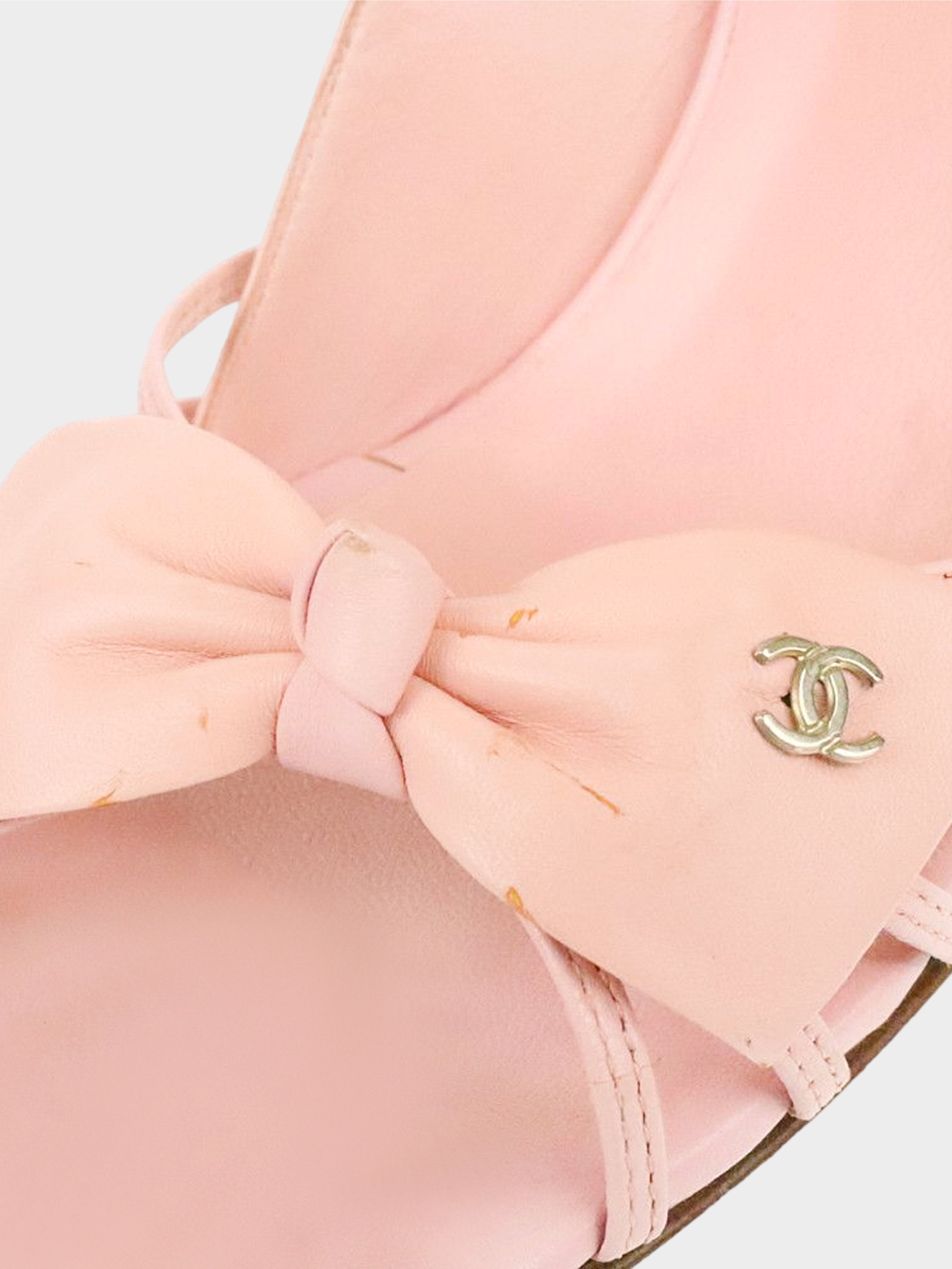 Chanel 2000s Pink CC Dainty Leather Bow Pumps