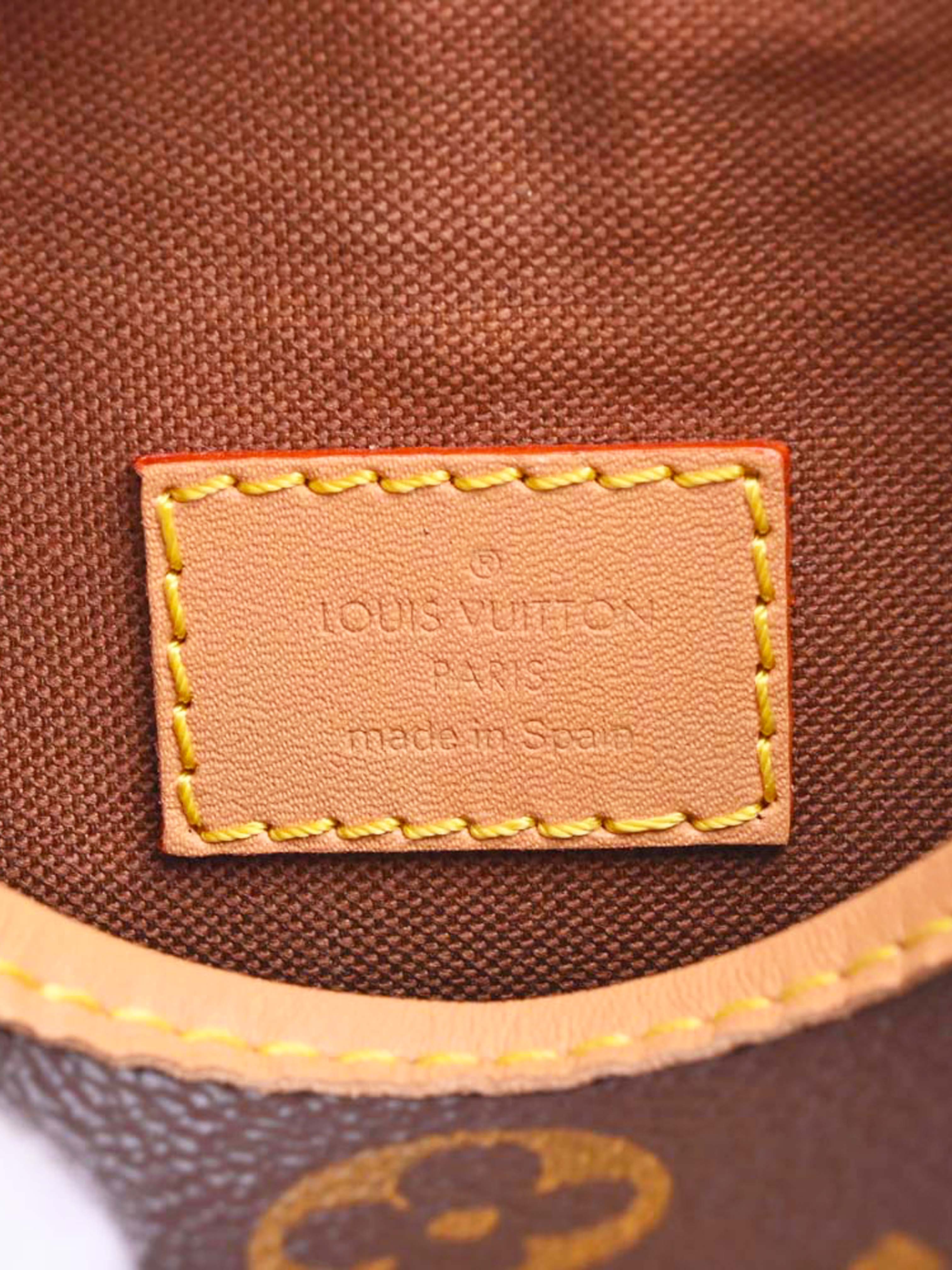 Louis Vuitton 2020s Monogram Fold Me Pouch