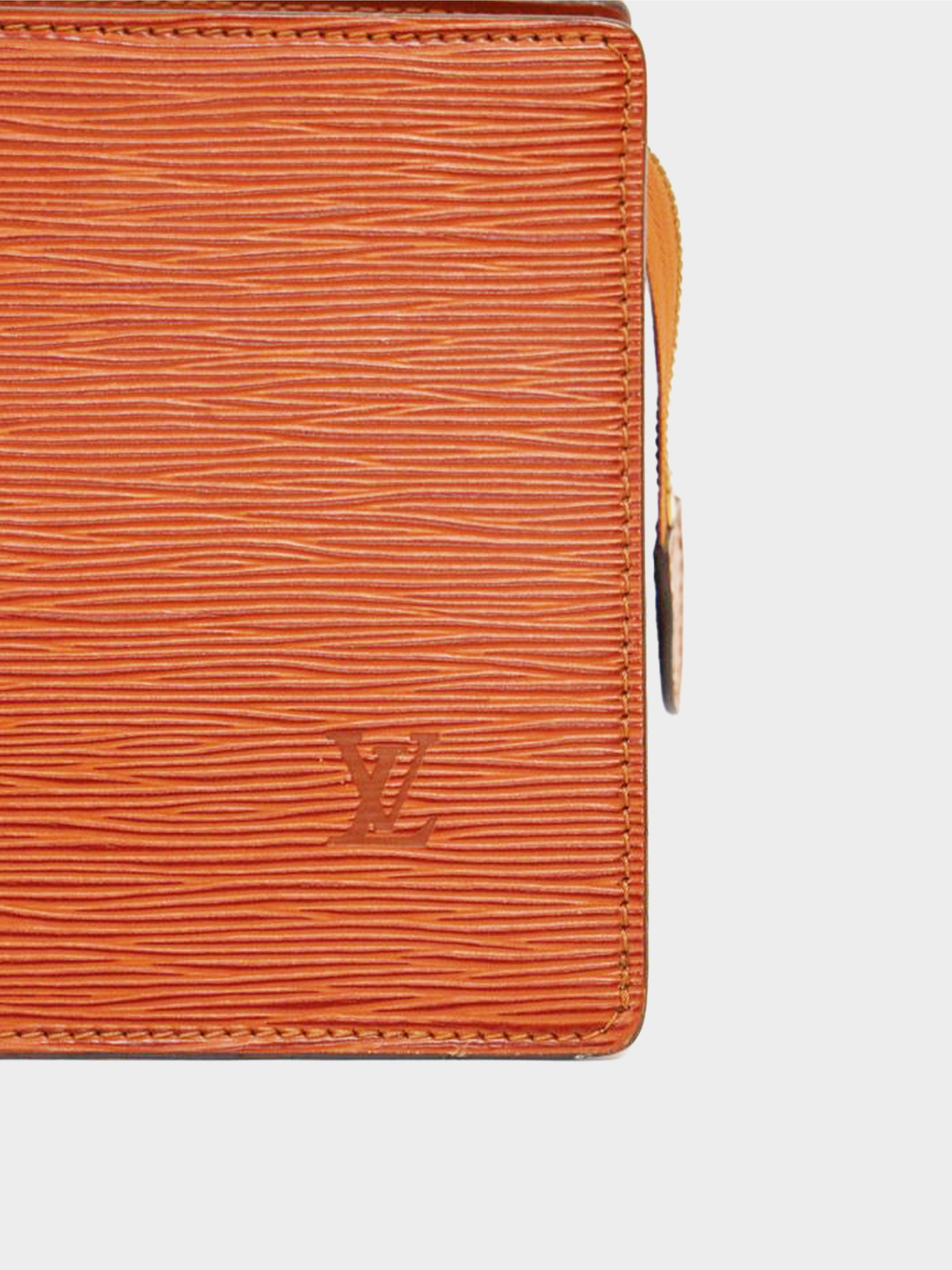 Louis Vuitton 1991 Kenya Brown Epi Line Sac Triangle Handbag · INTO