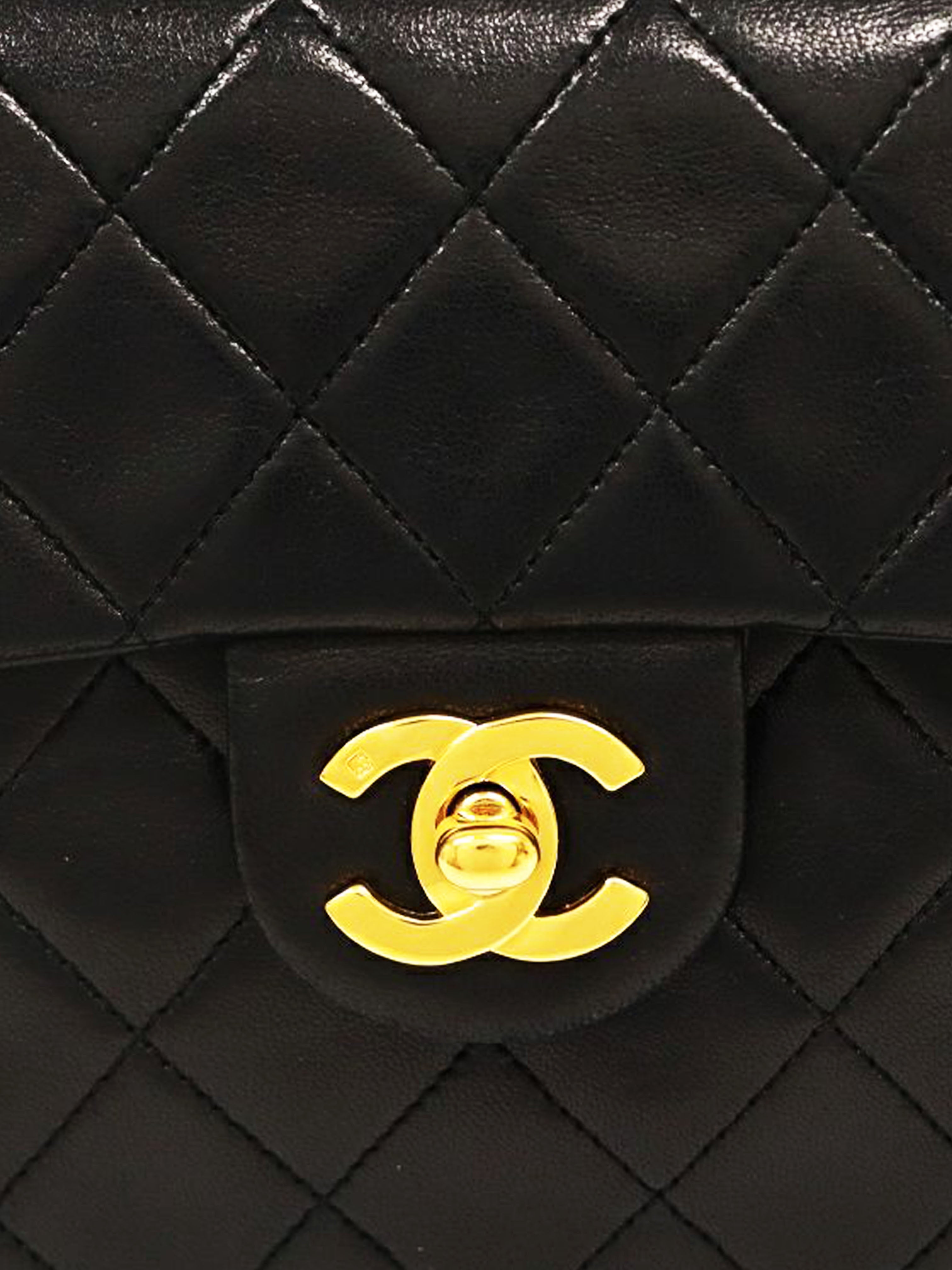 chanel logo chain bags