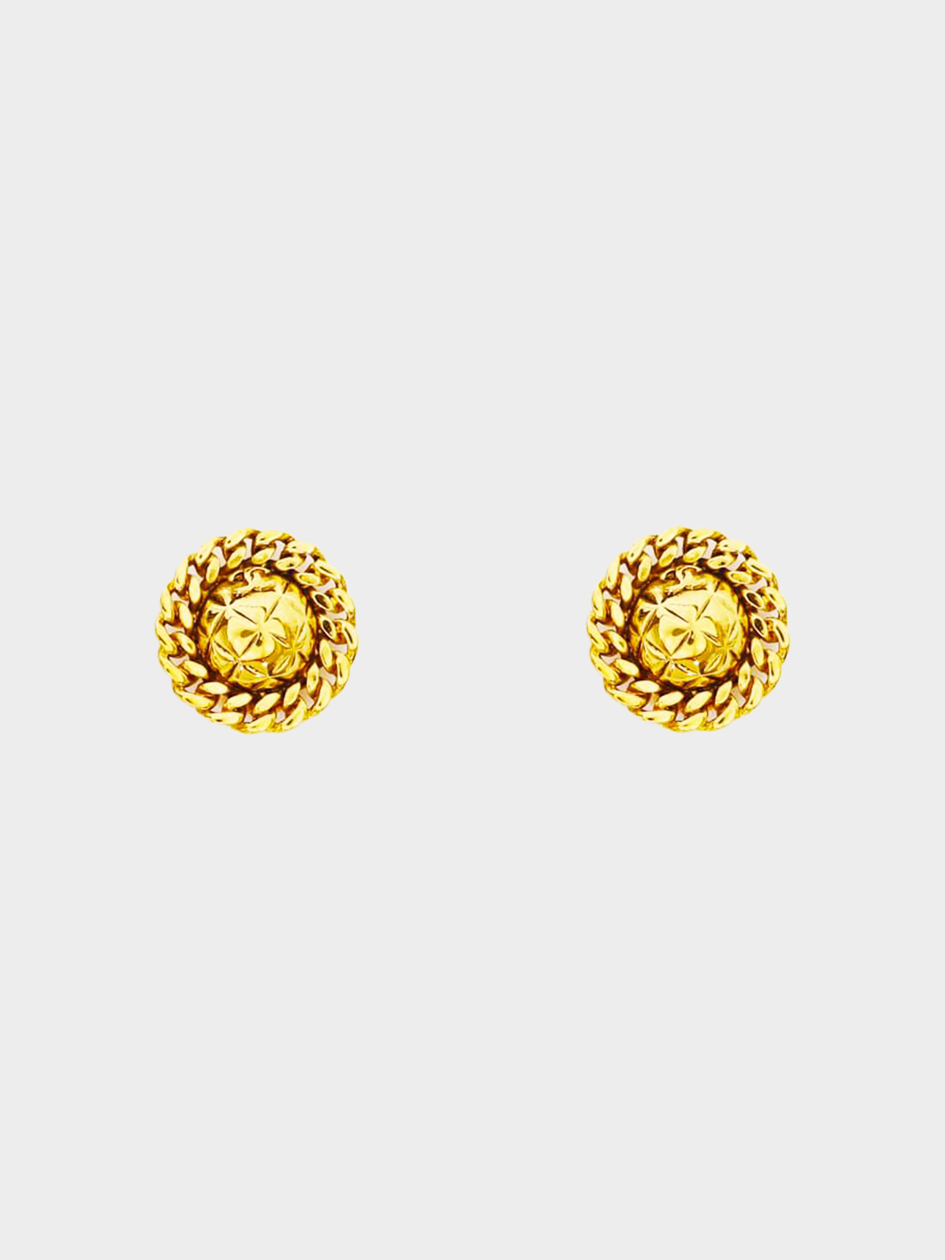Chanel Black CC Quilted Clip-On Earrings Golden Metal ref.184665