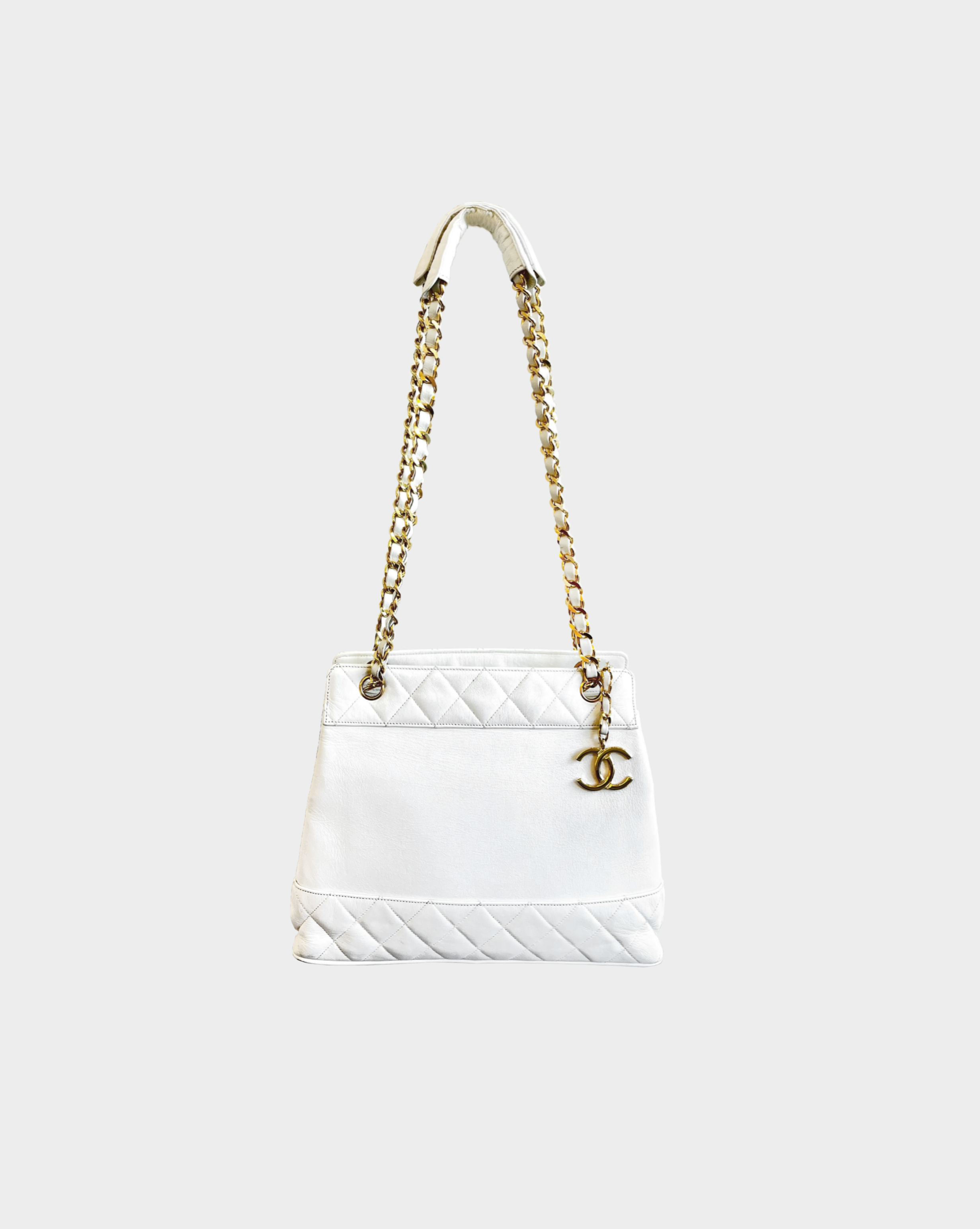 Chanel 1990 White Quilted Calfskin Shoulder Bag