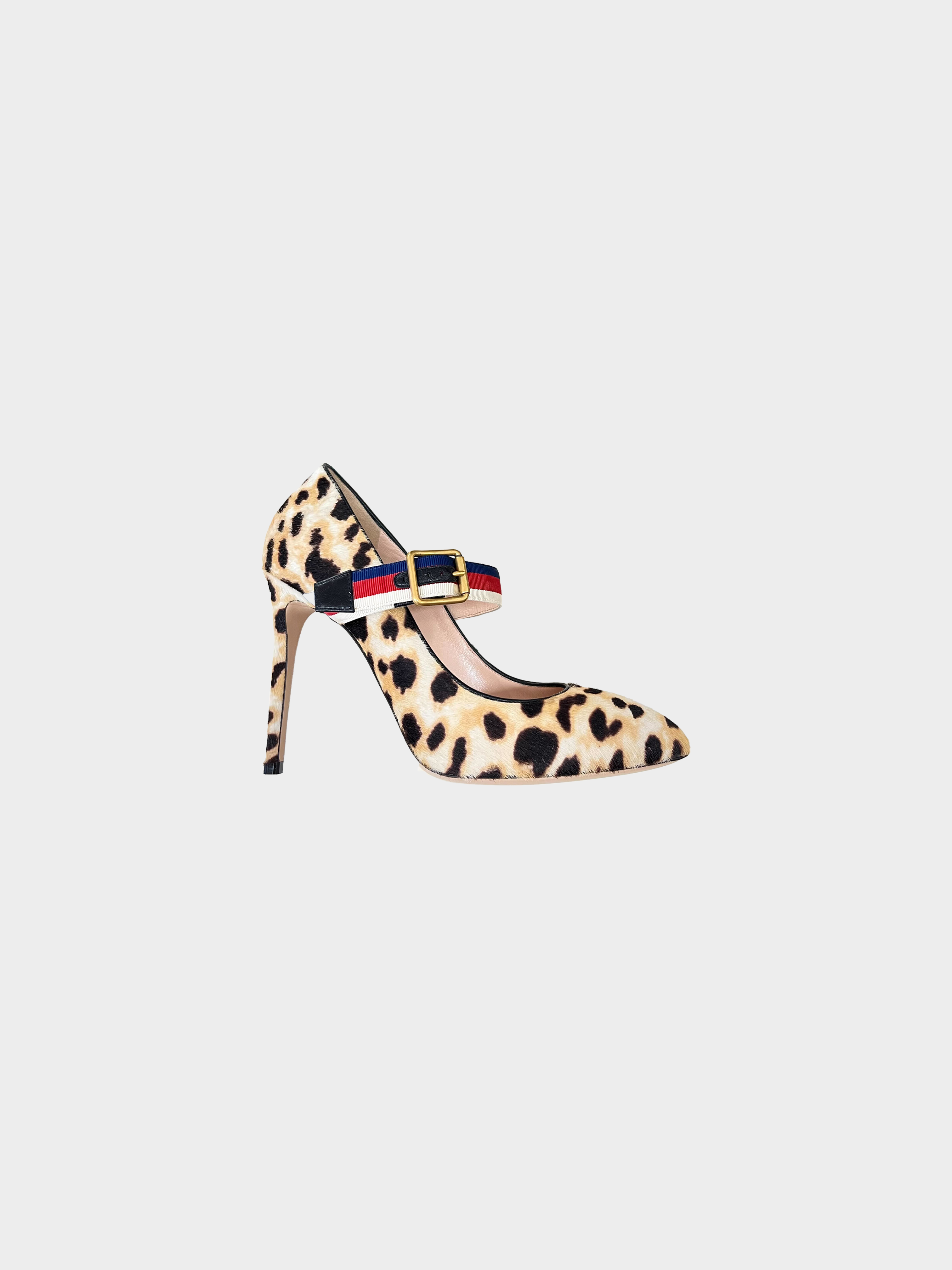 Gucci 2010s Sylvie Leopard Print Pumps