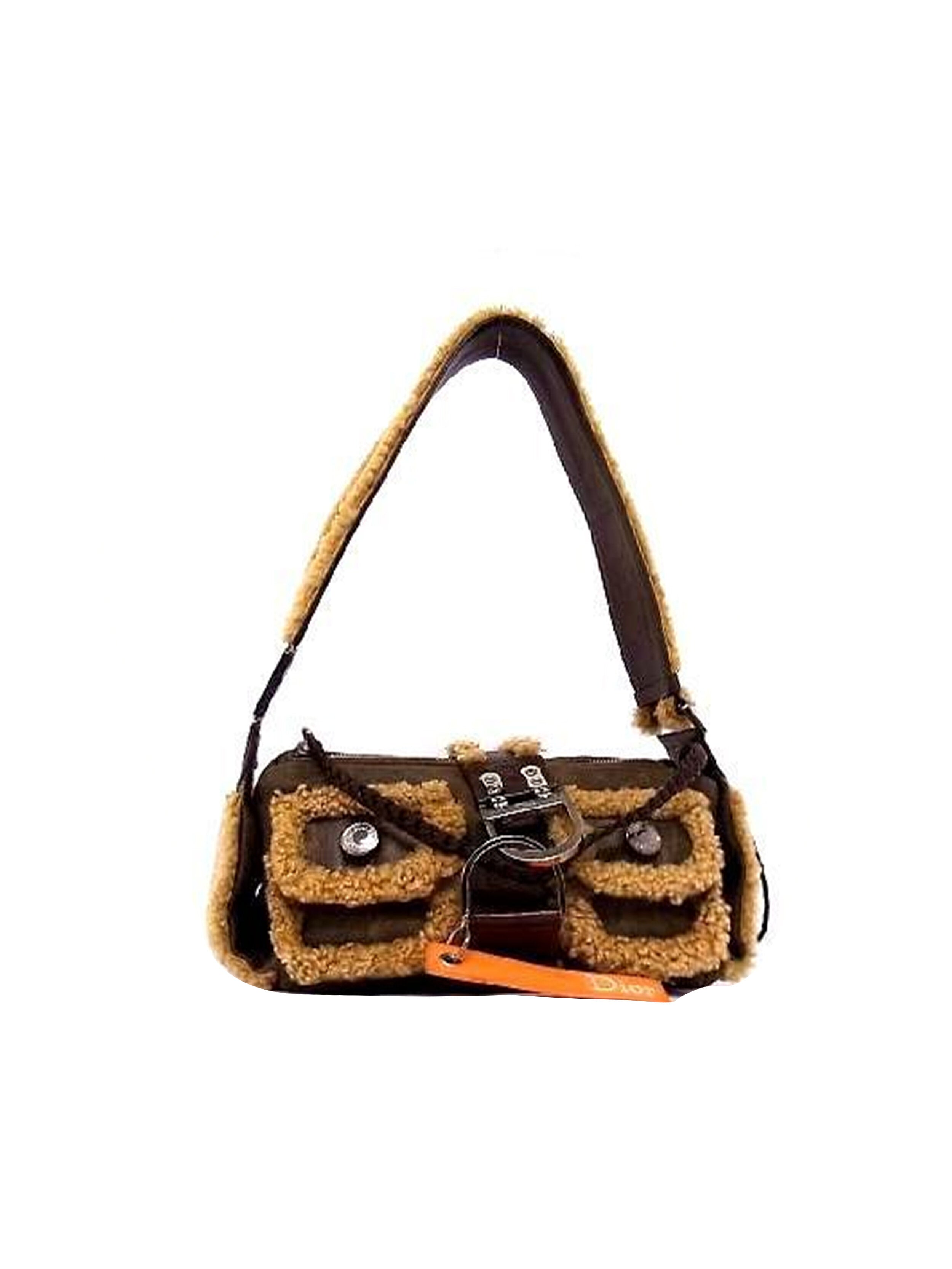 FENDI Baguette Sheepskin Bag in Beige