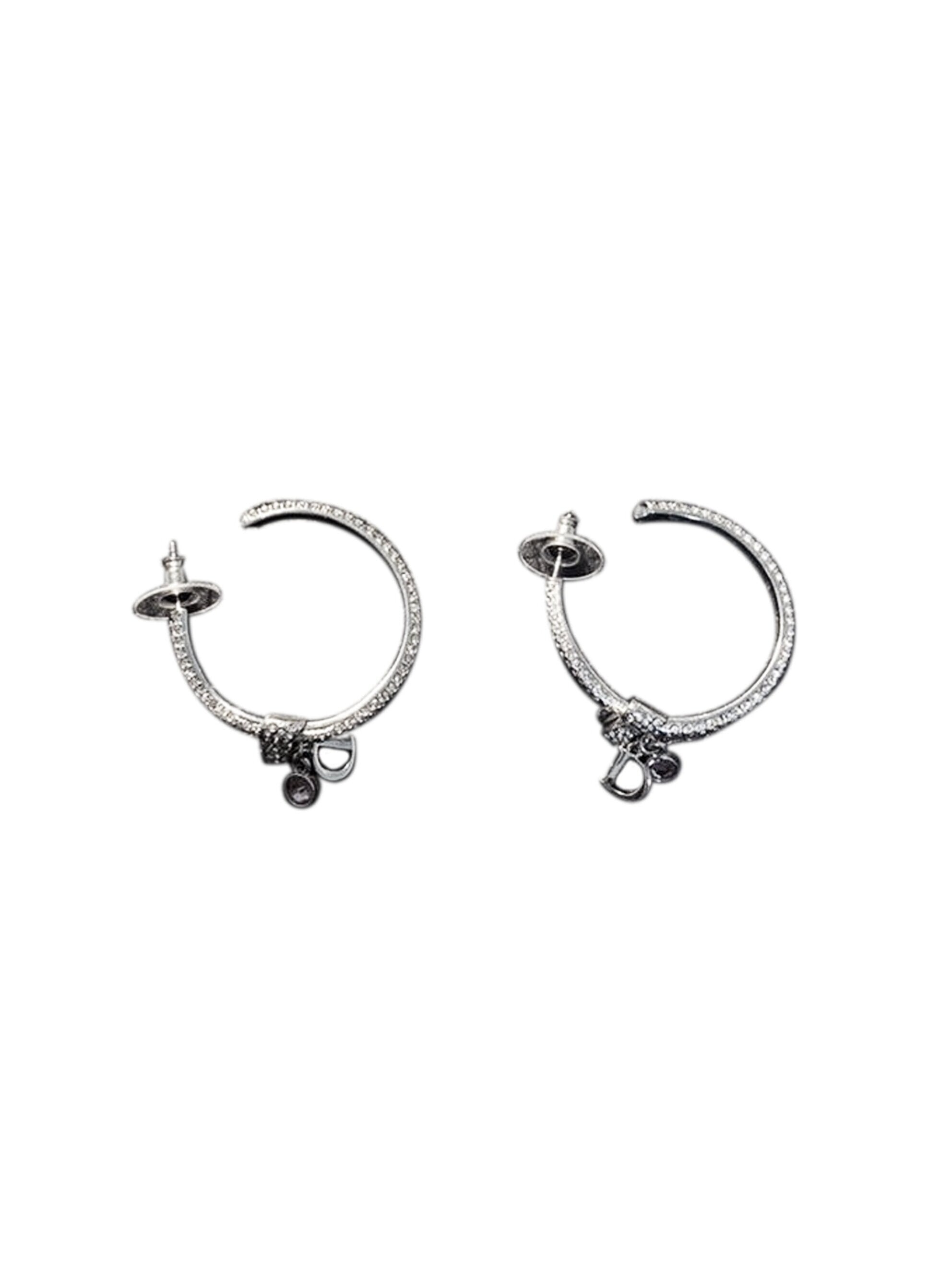 LOUIS VUITTON Hoop Earrings – Nomberry – Luxury Consignment