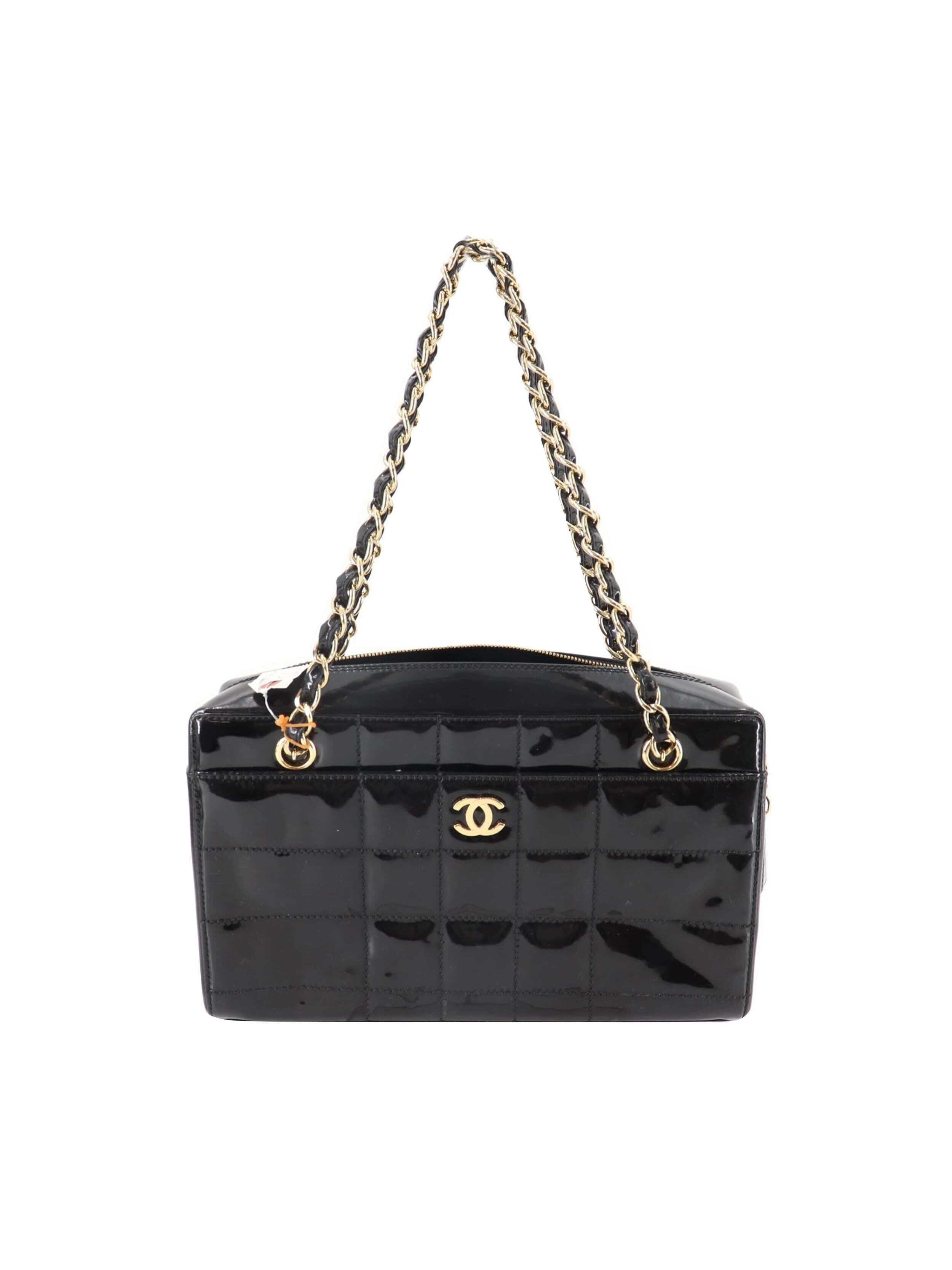 Chanel East West Chocolate Bar Chain Flap 871597 Black Patent