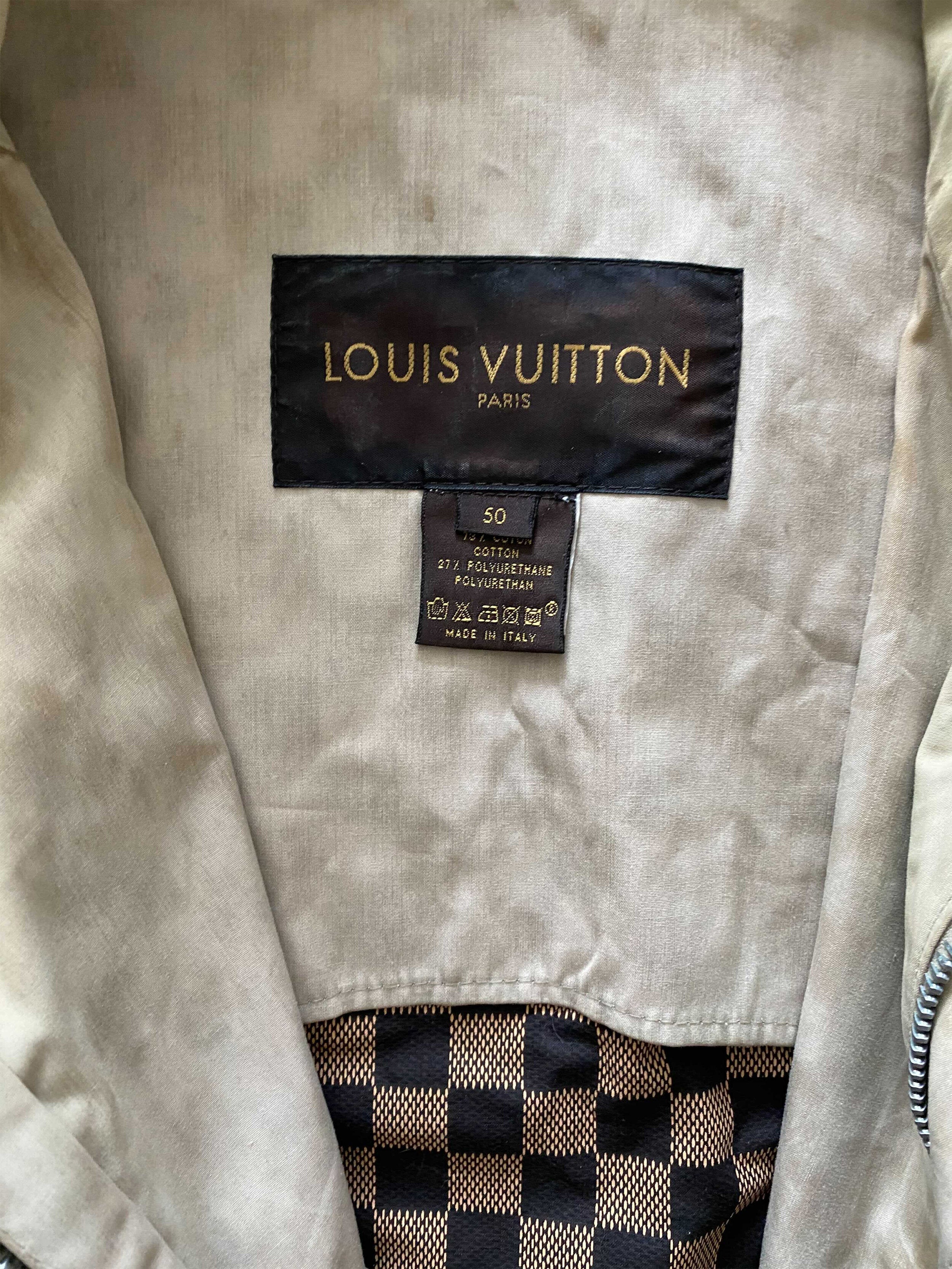 Louis Vuitton Leather and Nylon Blouson Dark Grey. Size 50