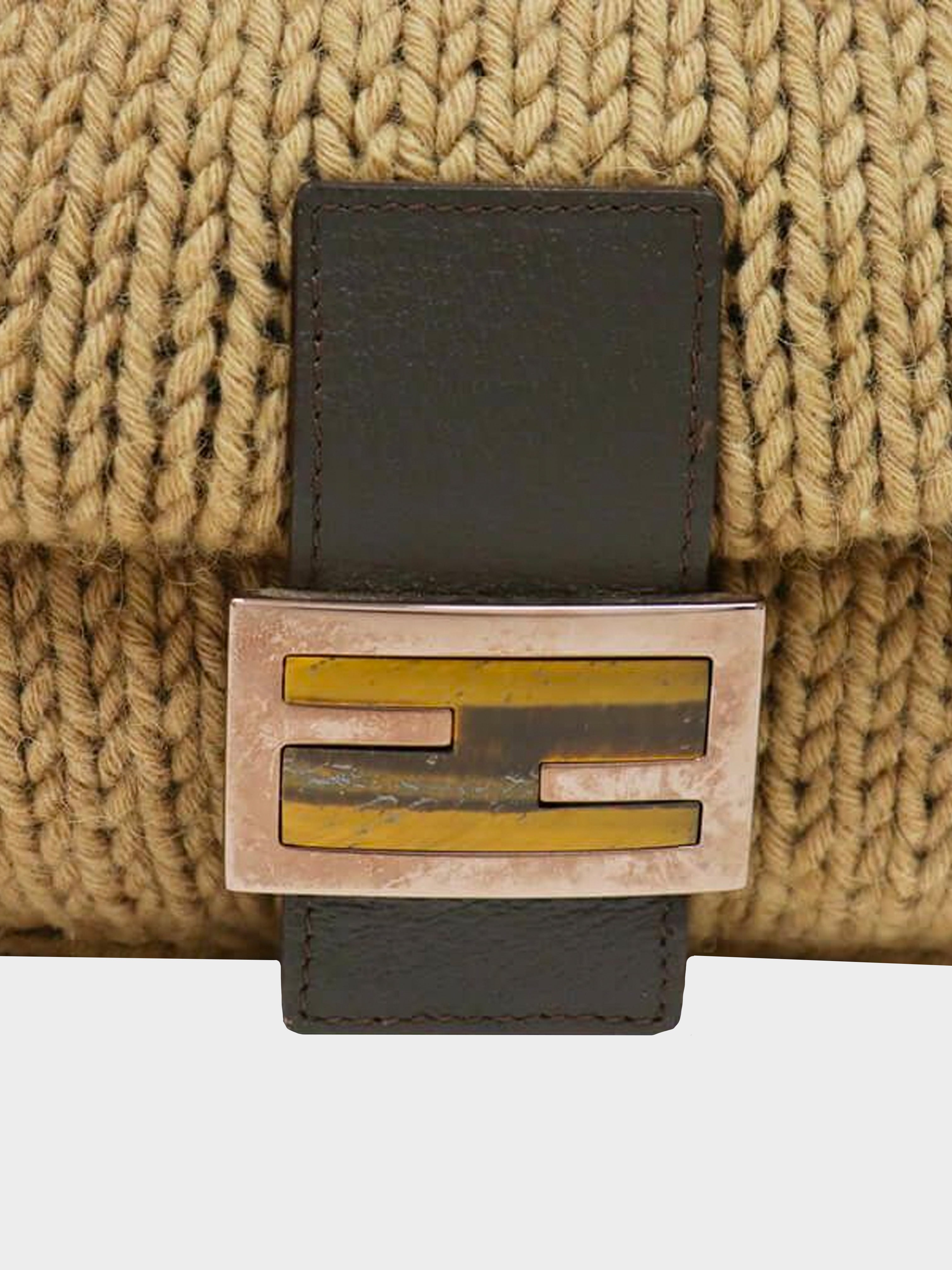 FENDI: Baguette raffia and leather bag - Natural