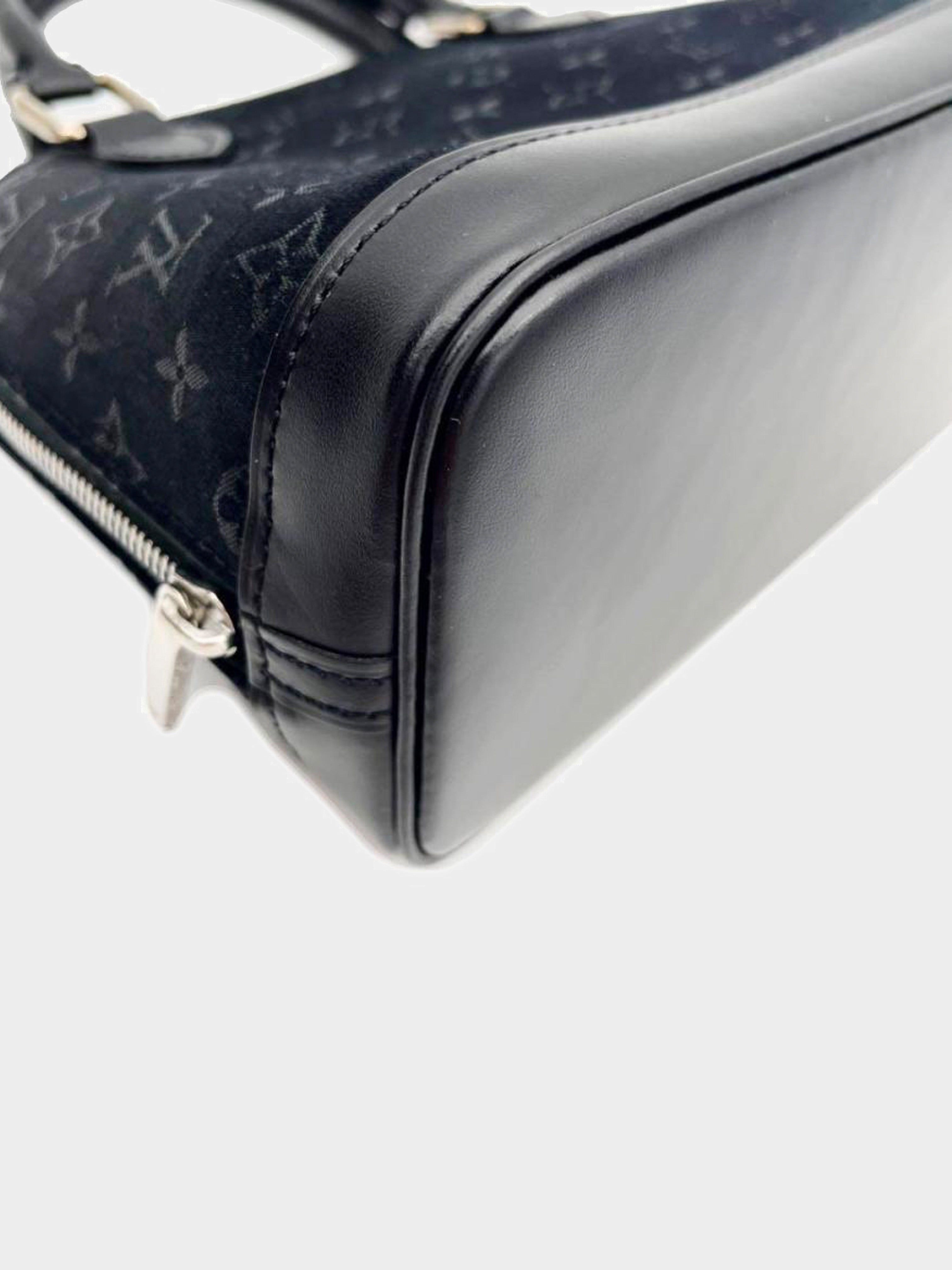 Alma silk mini bag Louis Vuitton Grey in Silk - 18727139