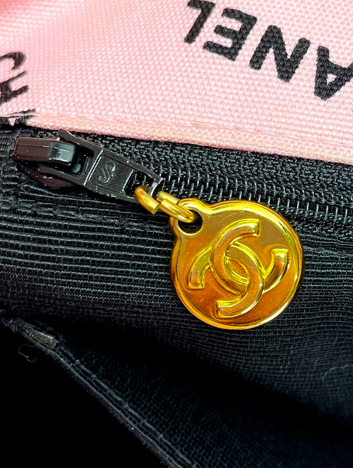 Dolce & Gabbana Logo Shoulder Bag