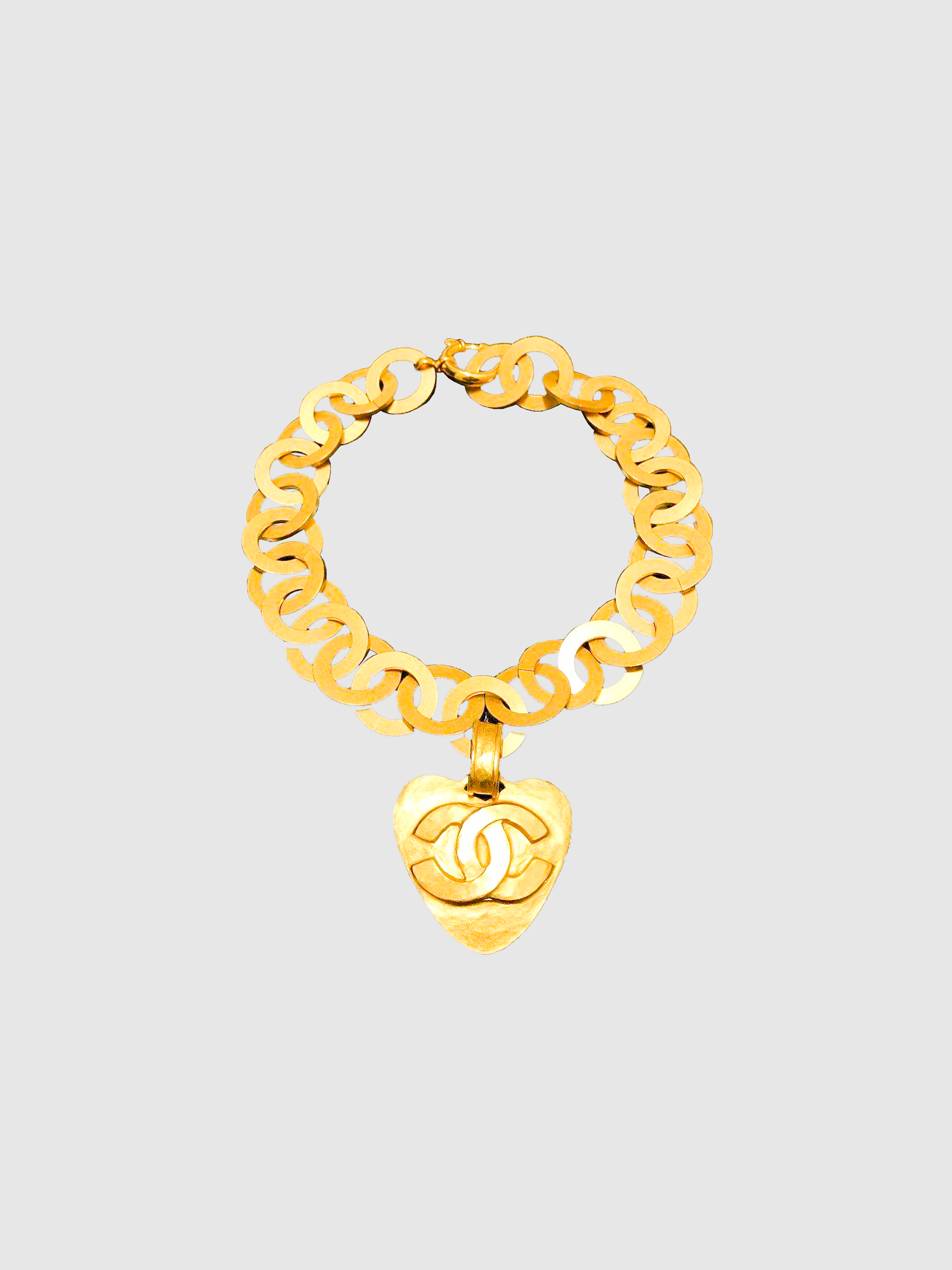 Chanel 1995 Gold Hammered Metal Round Chain Link CC Heart Necklace