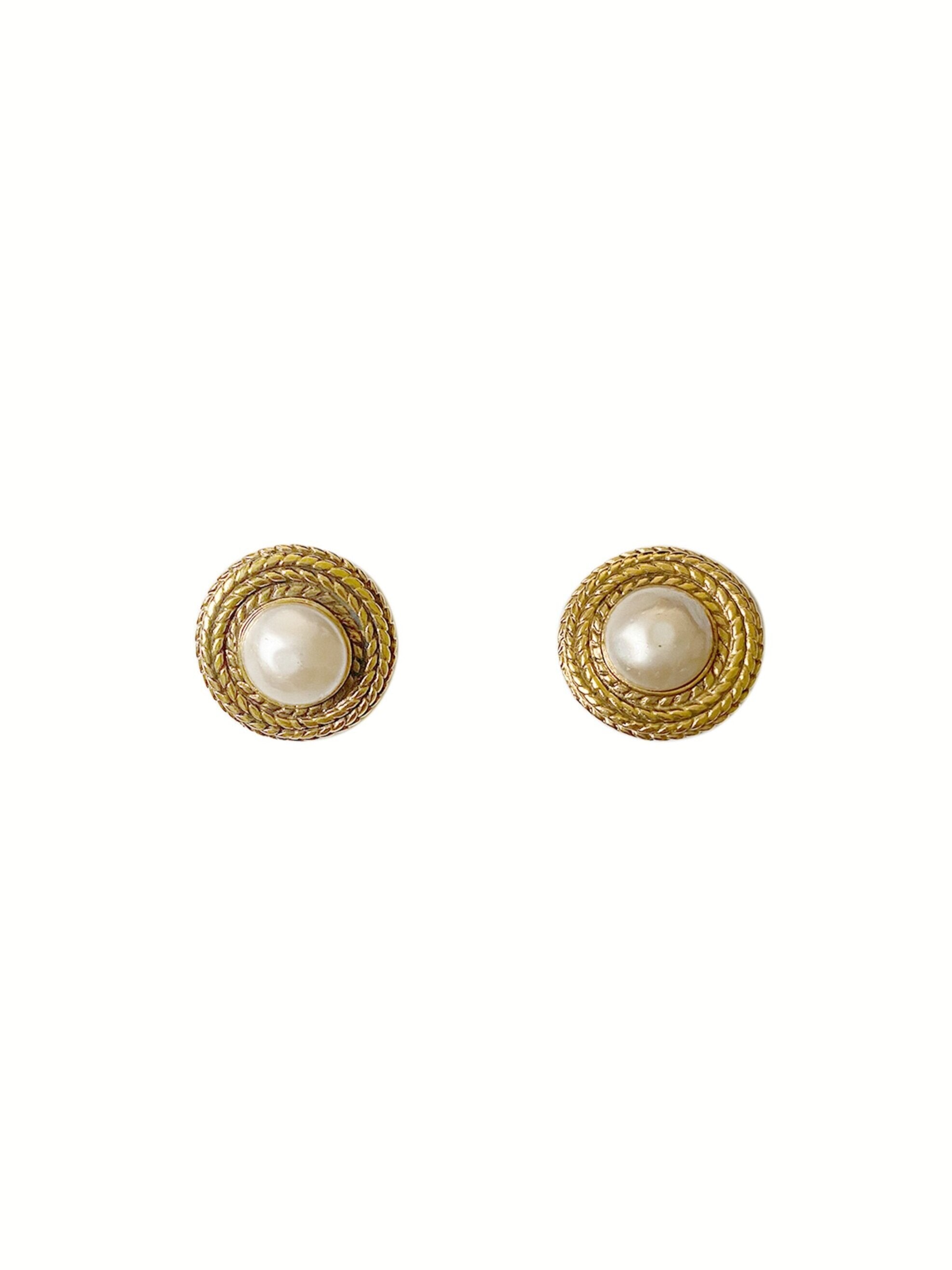Chanel 1990s Gold Twist Pearl Clip Ons