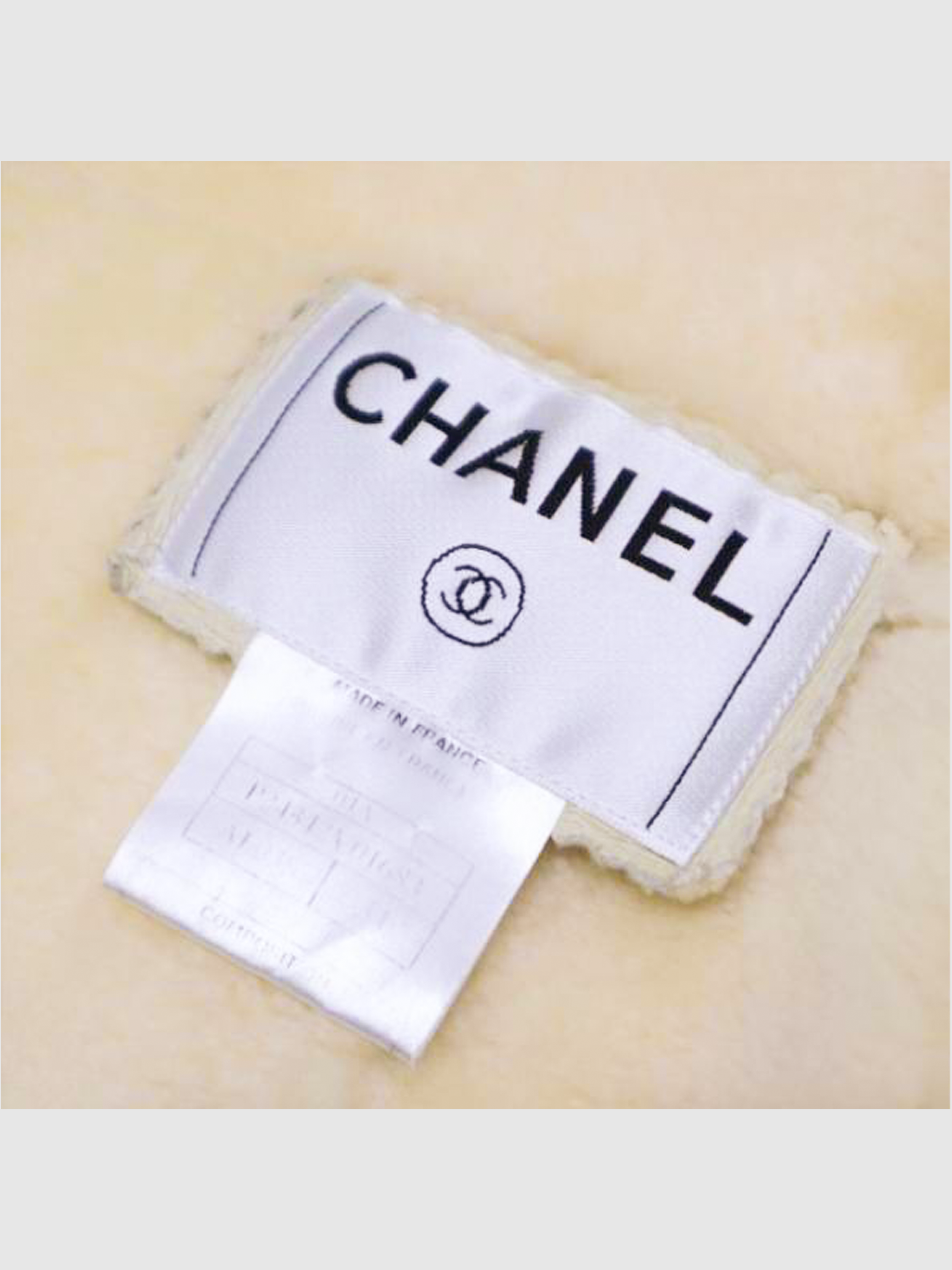 Chanel 1997 FW Cream Shearling Jacket