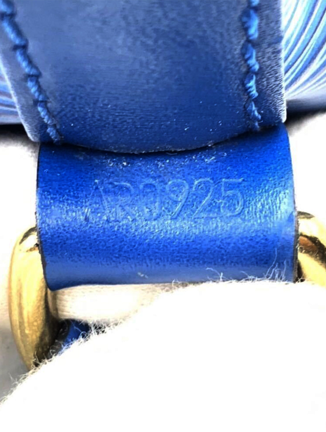 Louis Vuitton 2000s Noe Blue Epi Drawstring Bag
