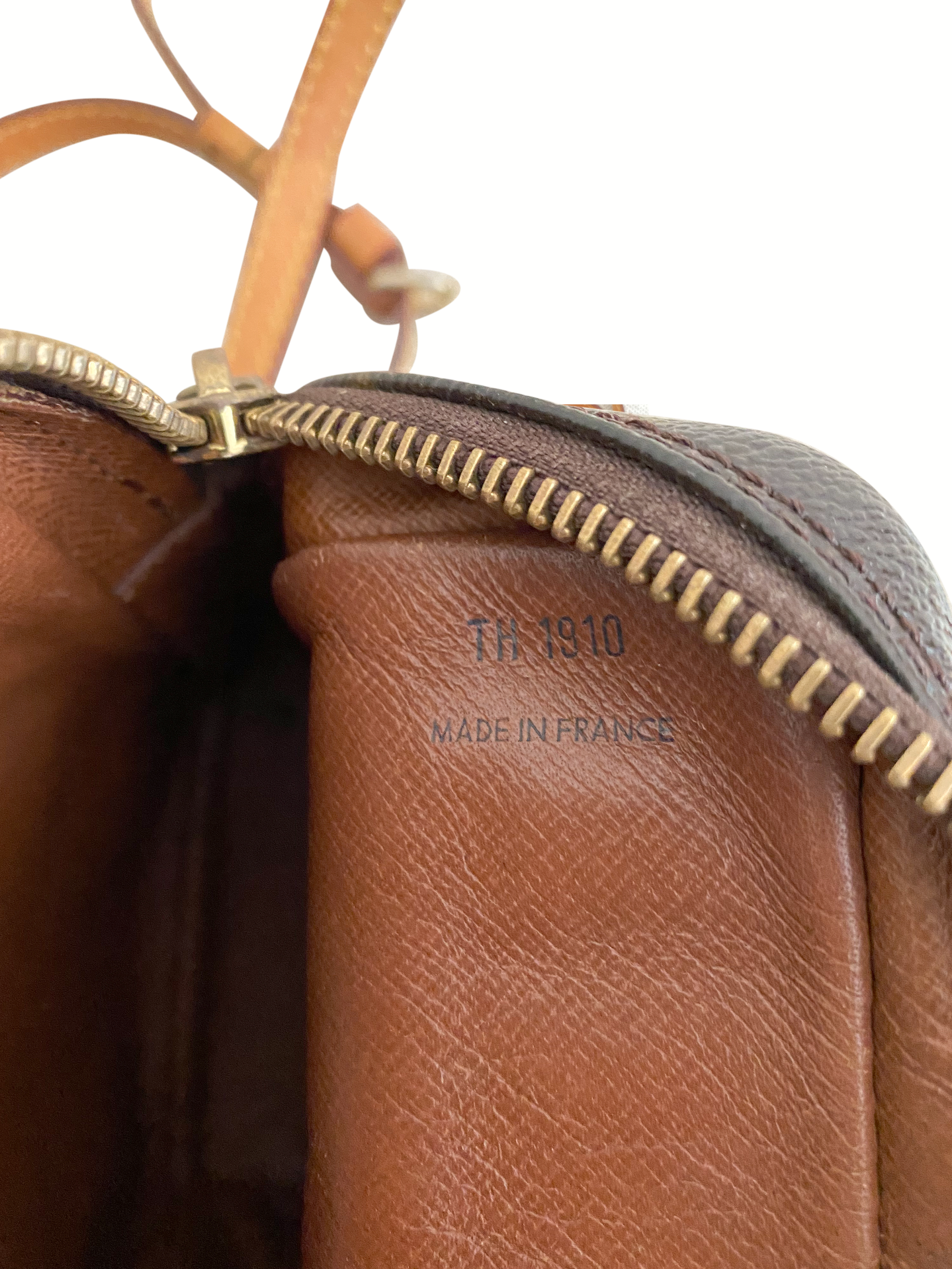 Louis Vuitton Monogram Vintage Shoulder Bag Brown LV 0023LOUIS