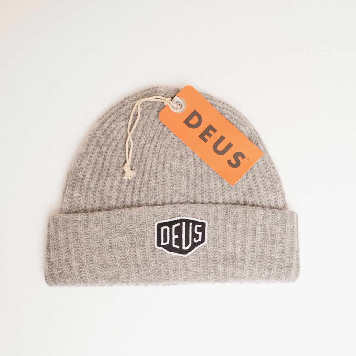 幅広いラインナップ DEUS EX MACHINA ニットキャップ キムタク