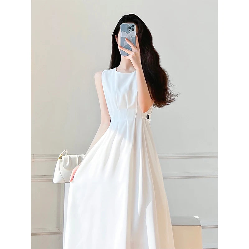 Stylish Sleeveless Midi Dresses for Summer Events and Parties - Image 4
