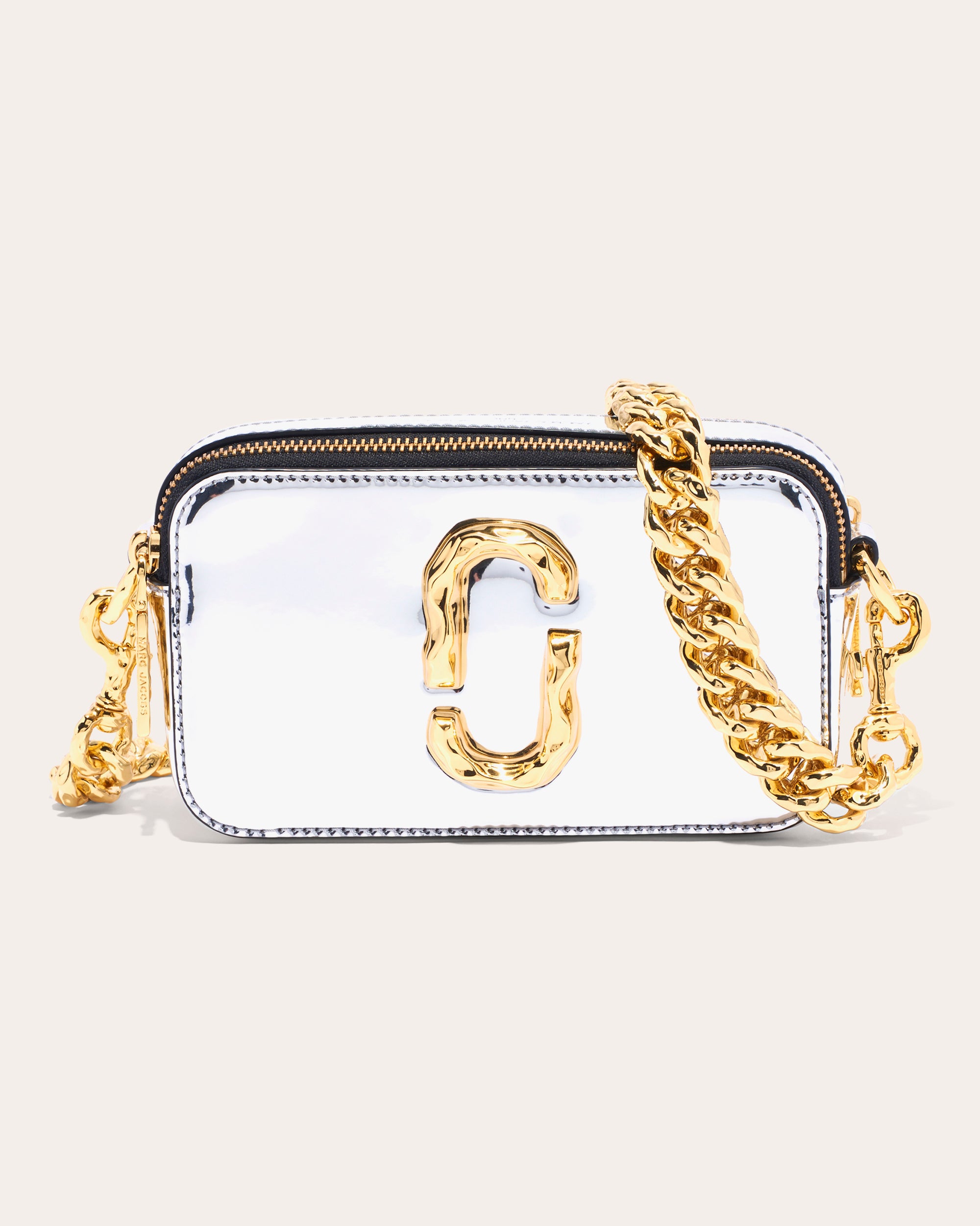 Olivela - SPOTTED: @marcjacobs's iconic snapshot camera bag on the