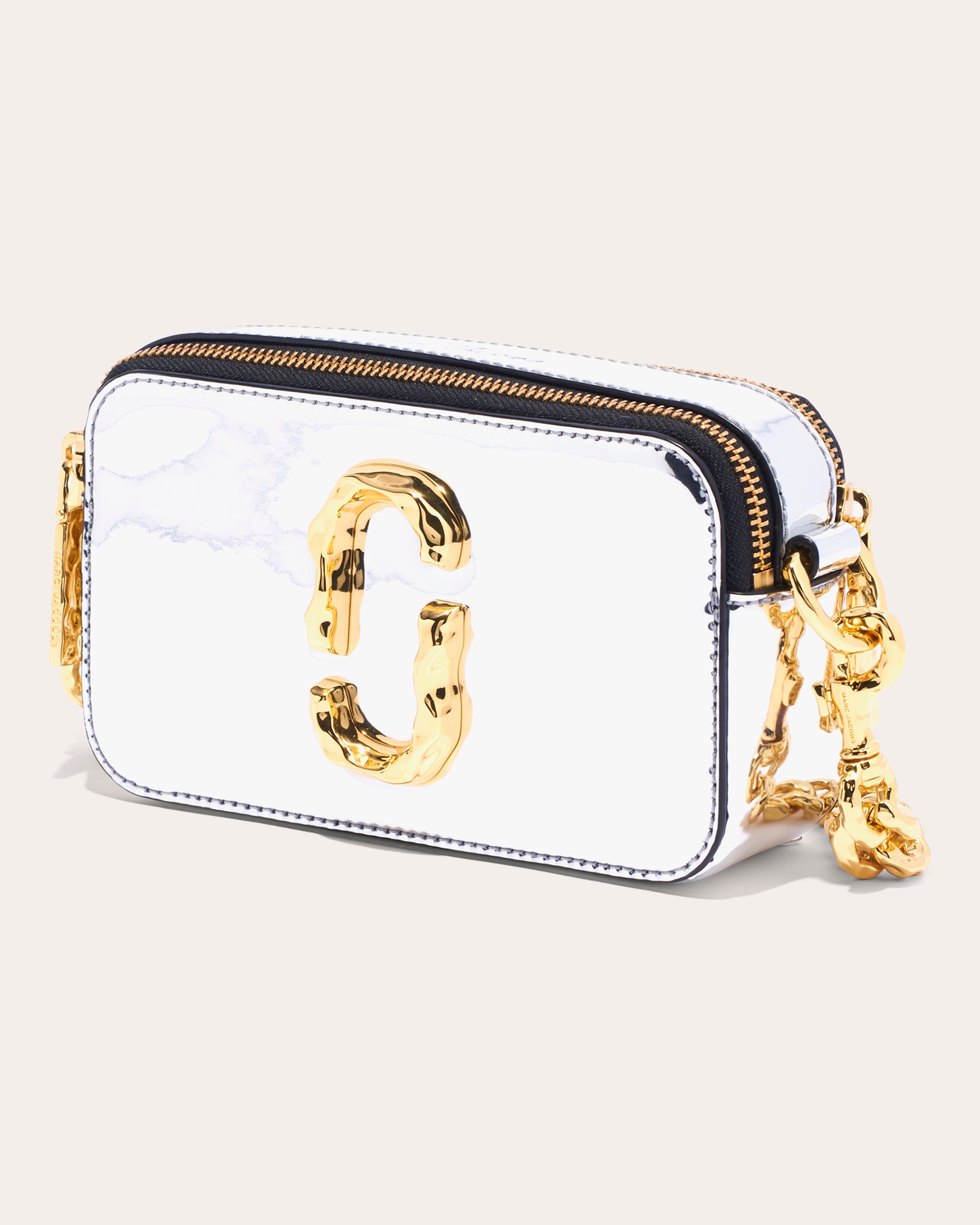 Olivela - SPOTTED: @marcjacobs's iconic snapshot camera bag on the