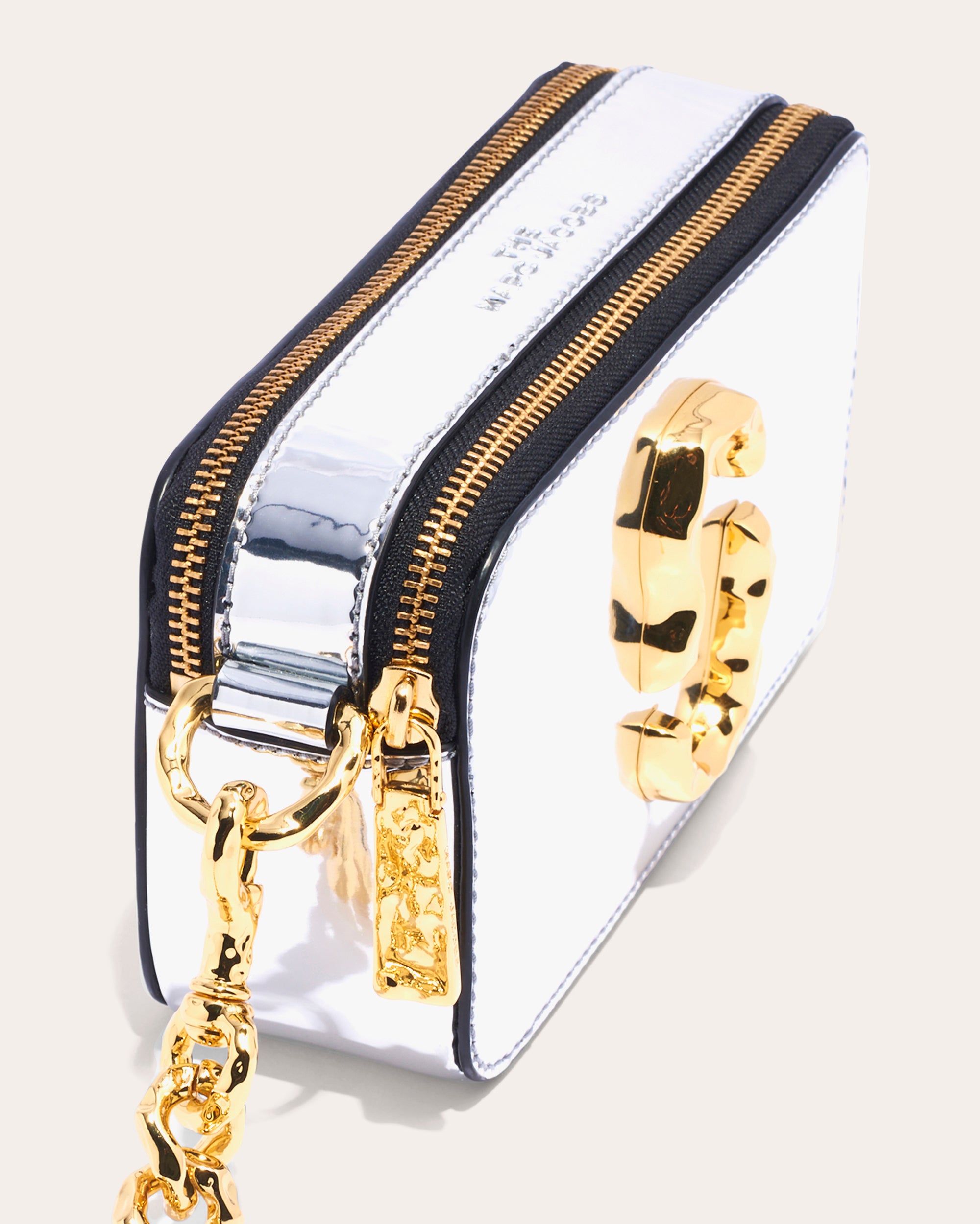 Olivela - SPOTTED: @marcjacobs's iconic snapshot camera bag on the
