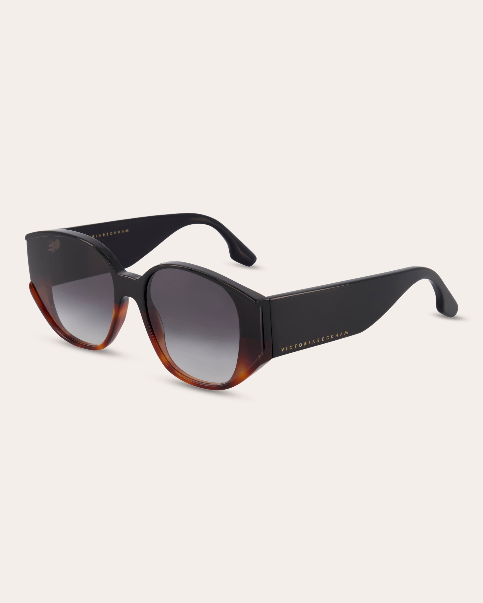 Square Sunglasses in Black - Victoria Beckham