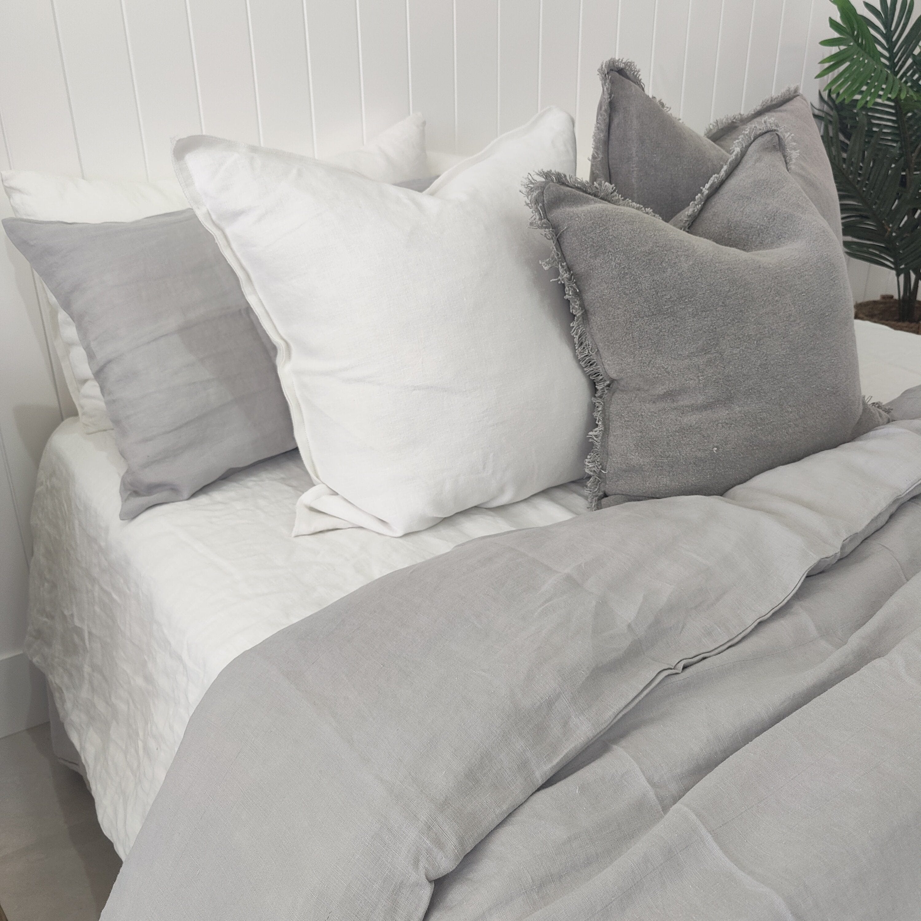 grey linen quilt cover set