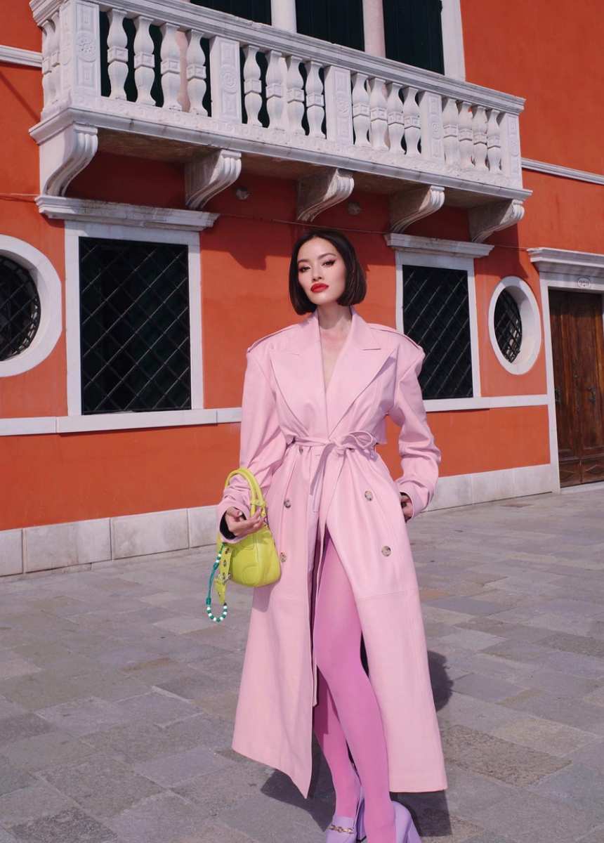 Tiffany Tsu in lilac tights
