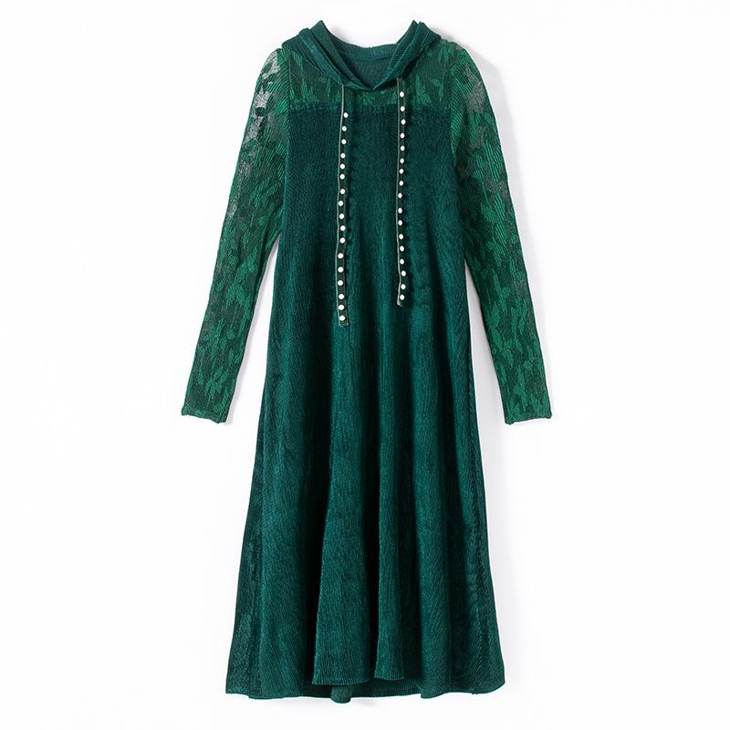 Elegant long-sleeved mid-length hooded velvet dress