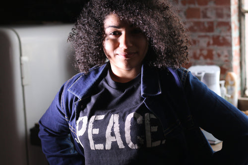 Unisex PEACE. T-Shirts (BLACK)