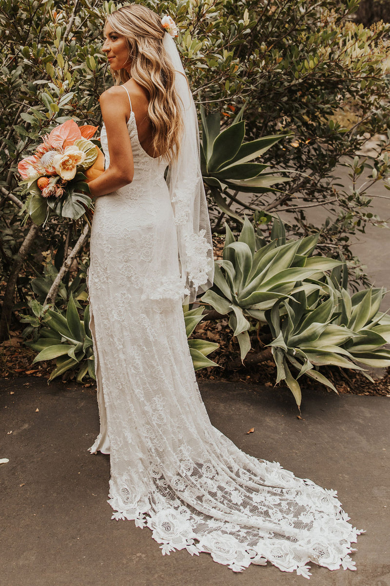 GRACE Bride Elle in the Lottie Gown – Grace Loves Lace US