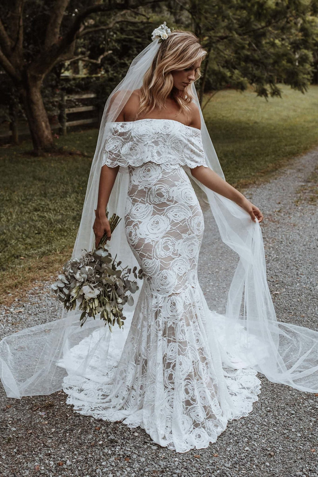 Wedding Dresses $1,000 and Under (But Nobody'd Ever Believe It!) - Houston  Wedding Blog