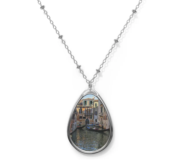  Oval pendant necklace inspired by Venice canals.