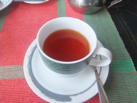 紅茶のジャンピング　淹れた紅茶