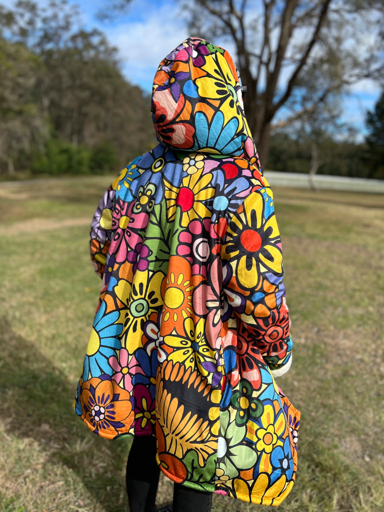 rear view of woman wearing the floral dream cloak | Raiana's Vibes