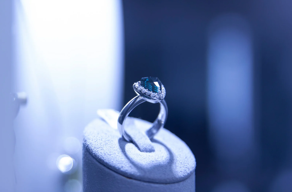 How to Use an Ultrasonic Cleaner for Jewelry?