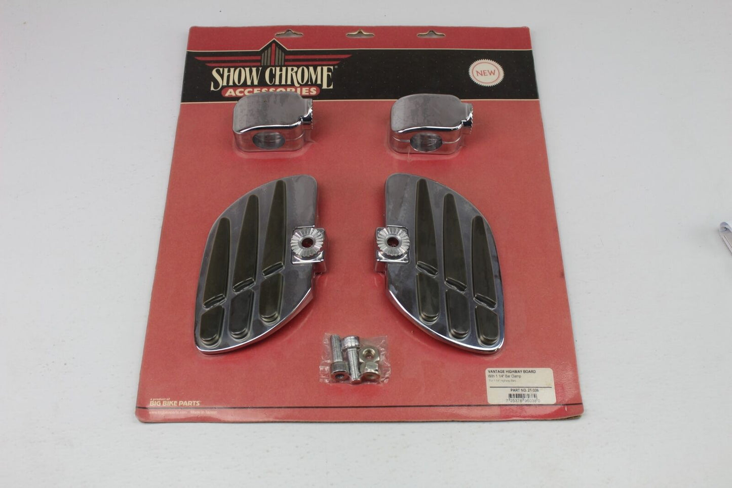 SHOW CHROME ACCESSORIES VANTAGE HIGHWAY BOARDS 1 1/4 INCH PART#21-336