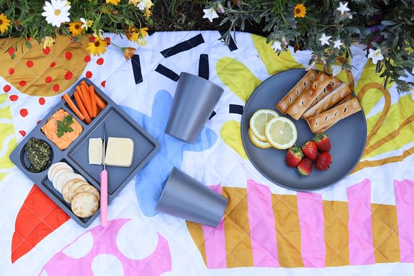 kids picnic set up with bobo&boo bamboo dinnerware 